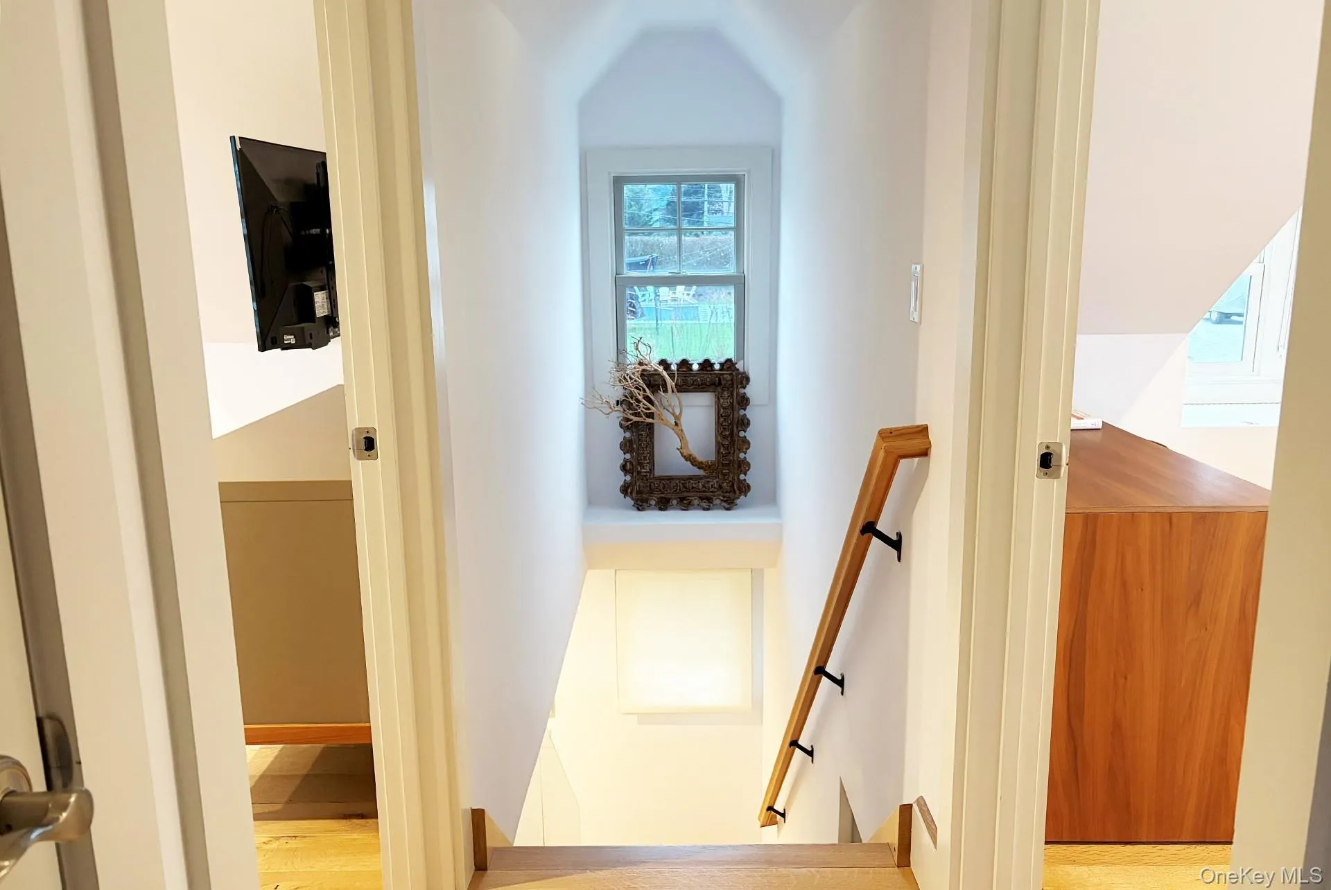20 Whalers Walk, Southampton, NY, 4 Bedrooms Bedrooms, 9 Rooms Rooms,3 BathroomsBathrooms,Residential,For Rent,Whalers,0,951413 20 Whalers Walk, Southampton, NY, 4 Bedrooms Bedrooms, 9 Rooms Rooms,3 BathroomsBathrooms,Residential,For Rent,Whalers,0,951413