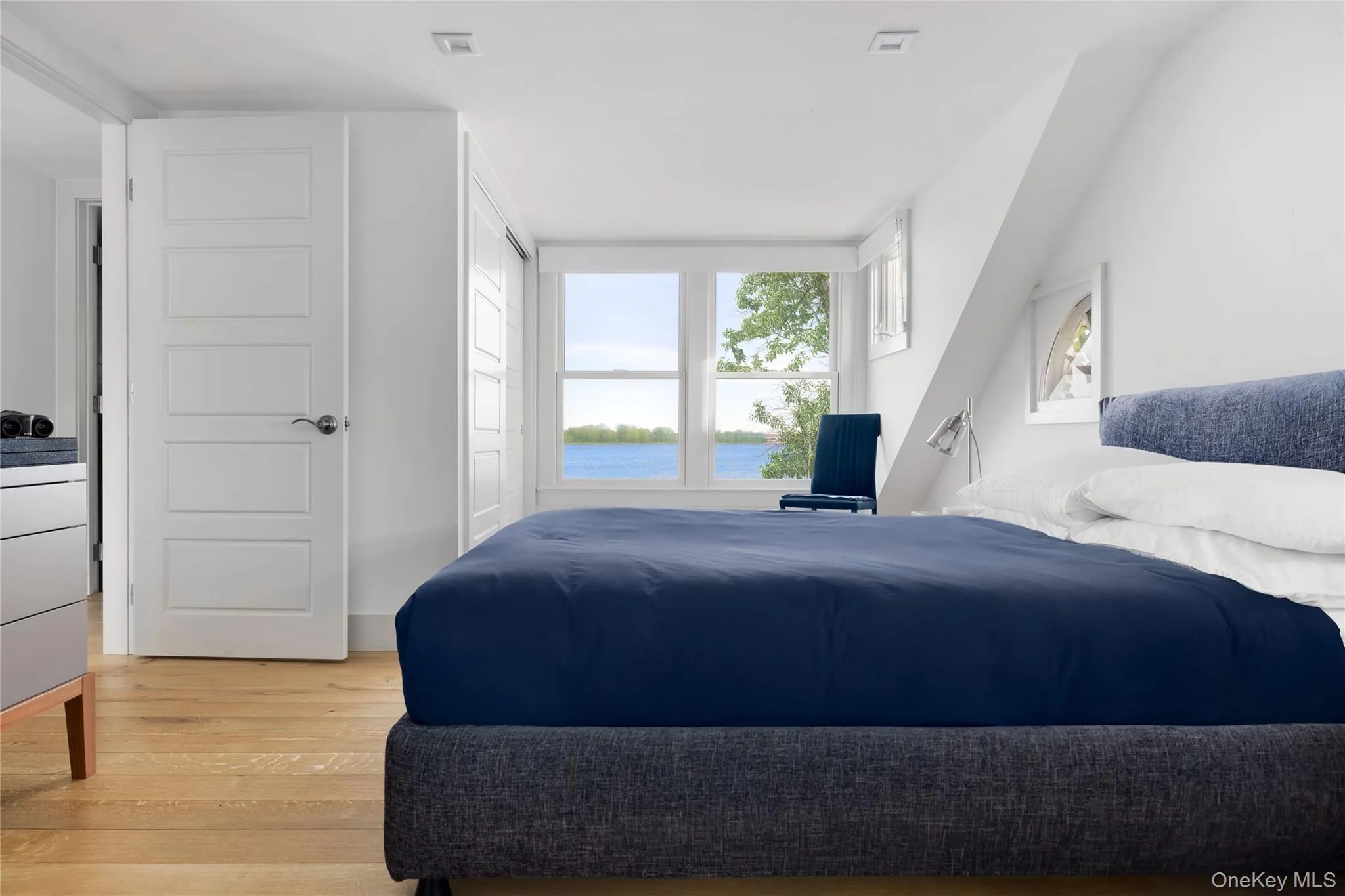 20 Whalers Walk, Southampton, NY, 4 Bedrooms Bedrooms, 9 Rooms Rooms,3 BathroomsBathrooms,Residential,For Rent,Whalers,0,951413 20 Whalers Walk, Southampton, NY, 4 Bedrooms Bedrooms, 9 Rooms Rooms,3 BathroomsBathrooms,Residential,For Rent,Whalers,0,951413