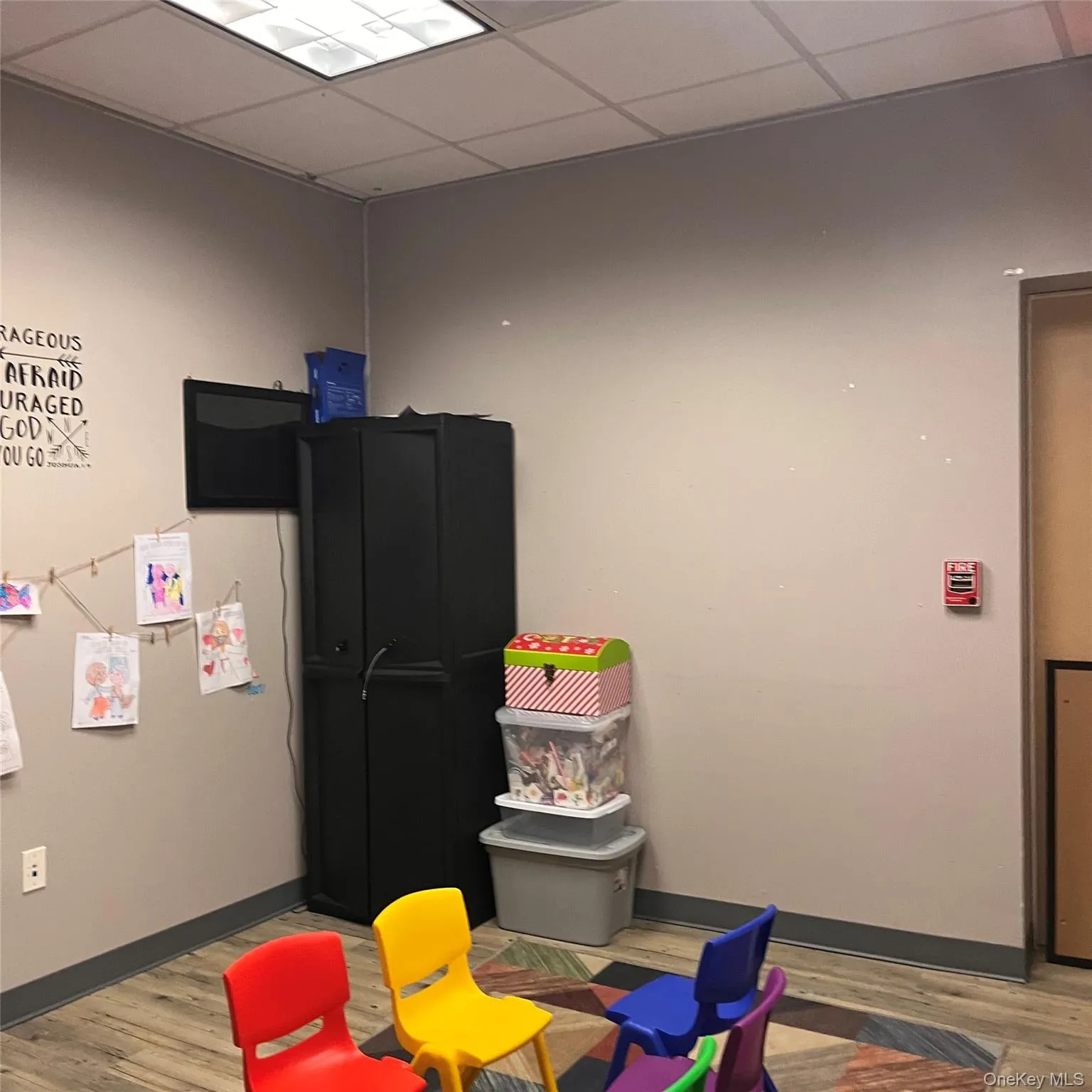 1 of 6 rooms or offices 1 of 6 rooms or offices