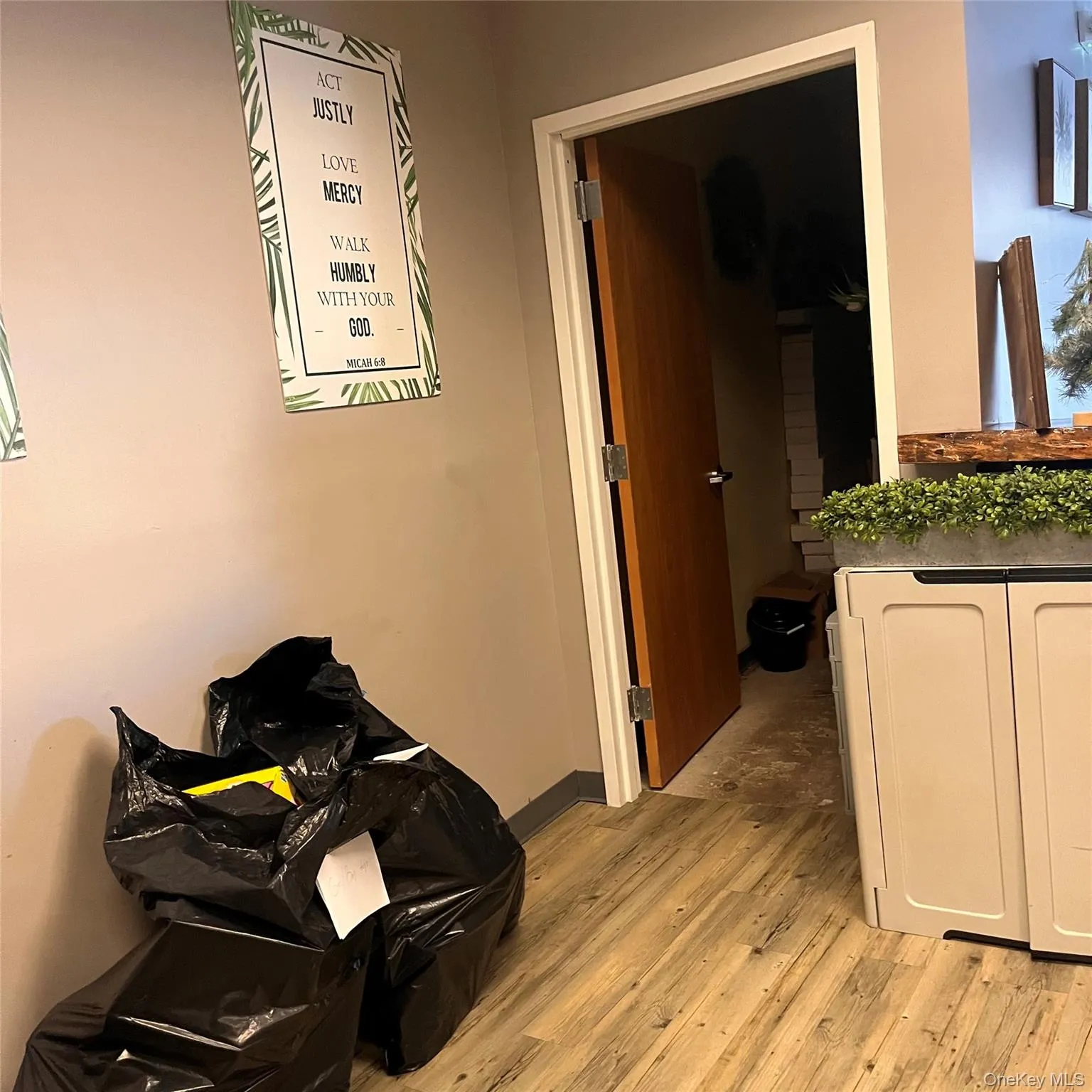 178 Main Street, Brookhaven, NY, ,Commercial Lease,Idx,Main,0,951444 178 Main Street, Brookhaven, NY, ,Commercial Lease,Idx,Main,0,951444