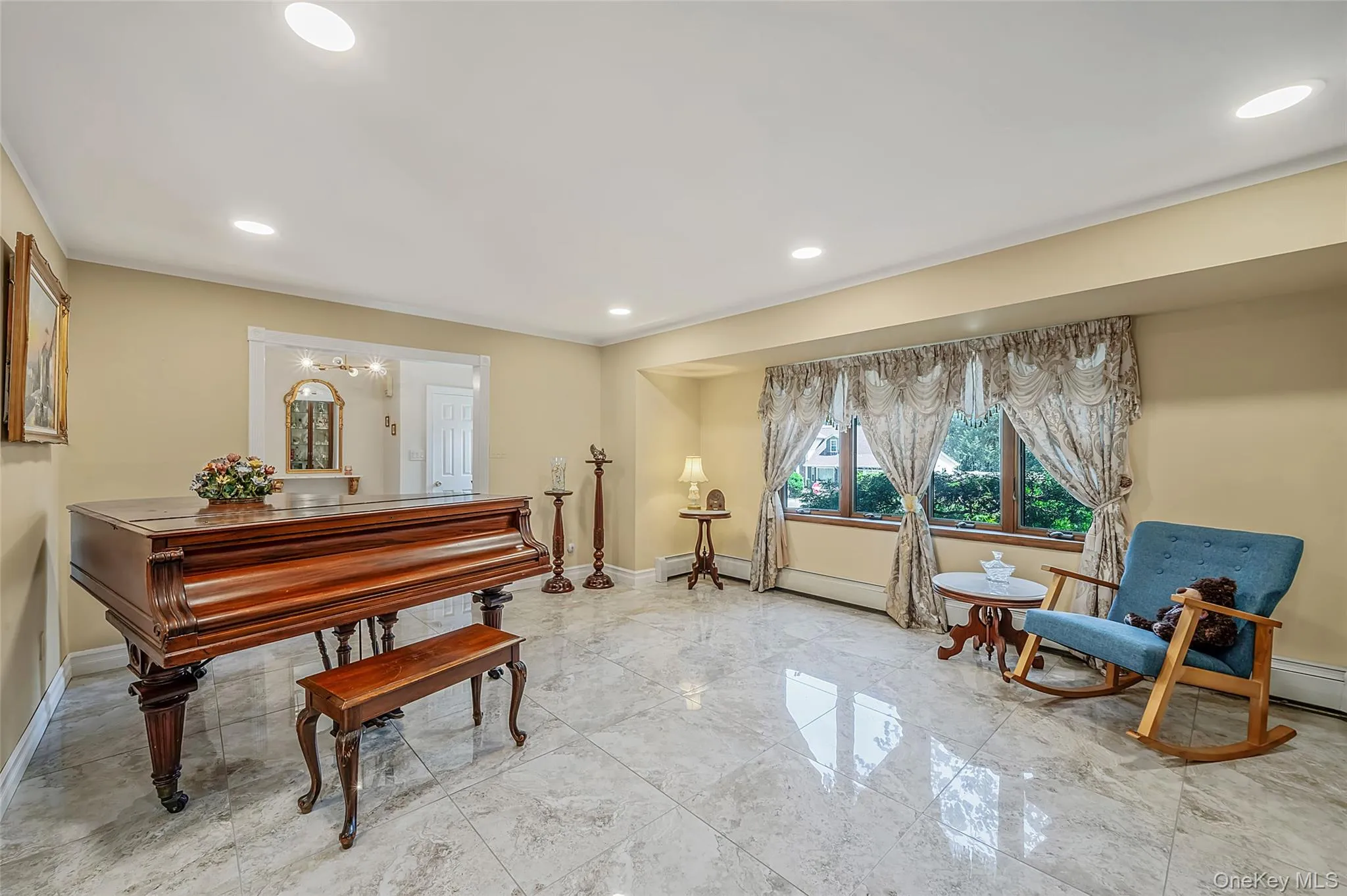 138 Main Avenue, Brookhaven, NY, 4 Bedrooms Bedrooms, 9 Rooms Rooms,2 BathroomsBathrooms,Residential,For Rent,Main,0,951451 138 Main Avenue, Brookhaven, NY, 4 Bedrooms Bedrooms, 9 Rooms Rooms,2 BathroomsBathrooms,Residential,For Rent,Main,0,951451