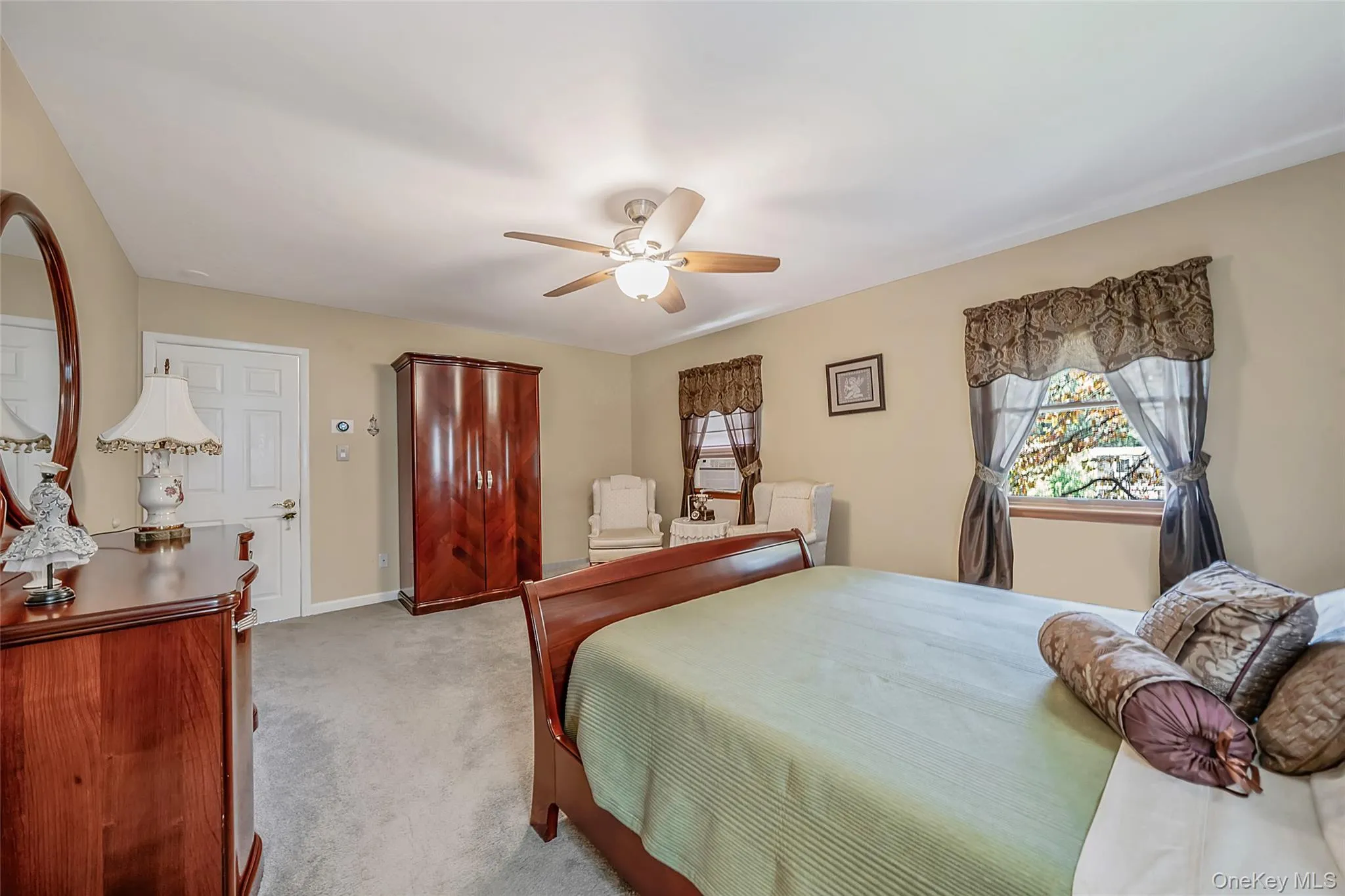 138 Main Avenue, Brookhaven, NY, 4 Bedrooms Bedrooms, 9 Rooms Rooms,2 BathroomsBathrooms,Residential,For Rent,Main,0,951451 138 Main Avenue, Brookhaven, NY, 4 Bedrooms Bedrooms, 9 Rooms Rooms,2 BathroomsBathrooms,Residential,For Rent,Main,0,951451