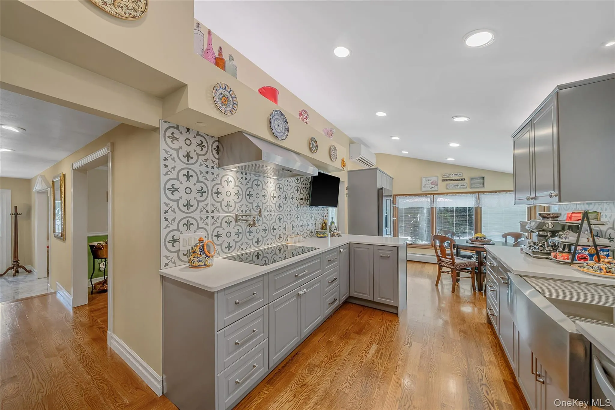 138 Main Avenue, Brookhaven, NY, 4 Bedrooms Bedrooms, 9 Rooms Rooms,2 BathroomsBathrooms,Residential,For Rent,Main,0,951451 138 Main Avenue, Brookhaven, NY, 4 Bedrooms Bedrooms, 9 Rooms Rooms,2 BathroomsBathrooms,Residential,For Rent,Main,0,951451