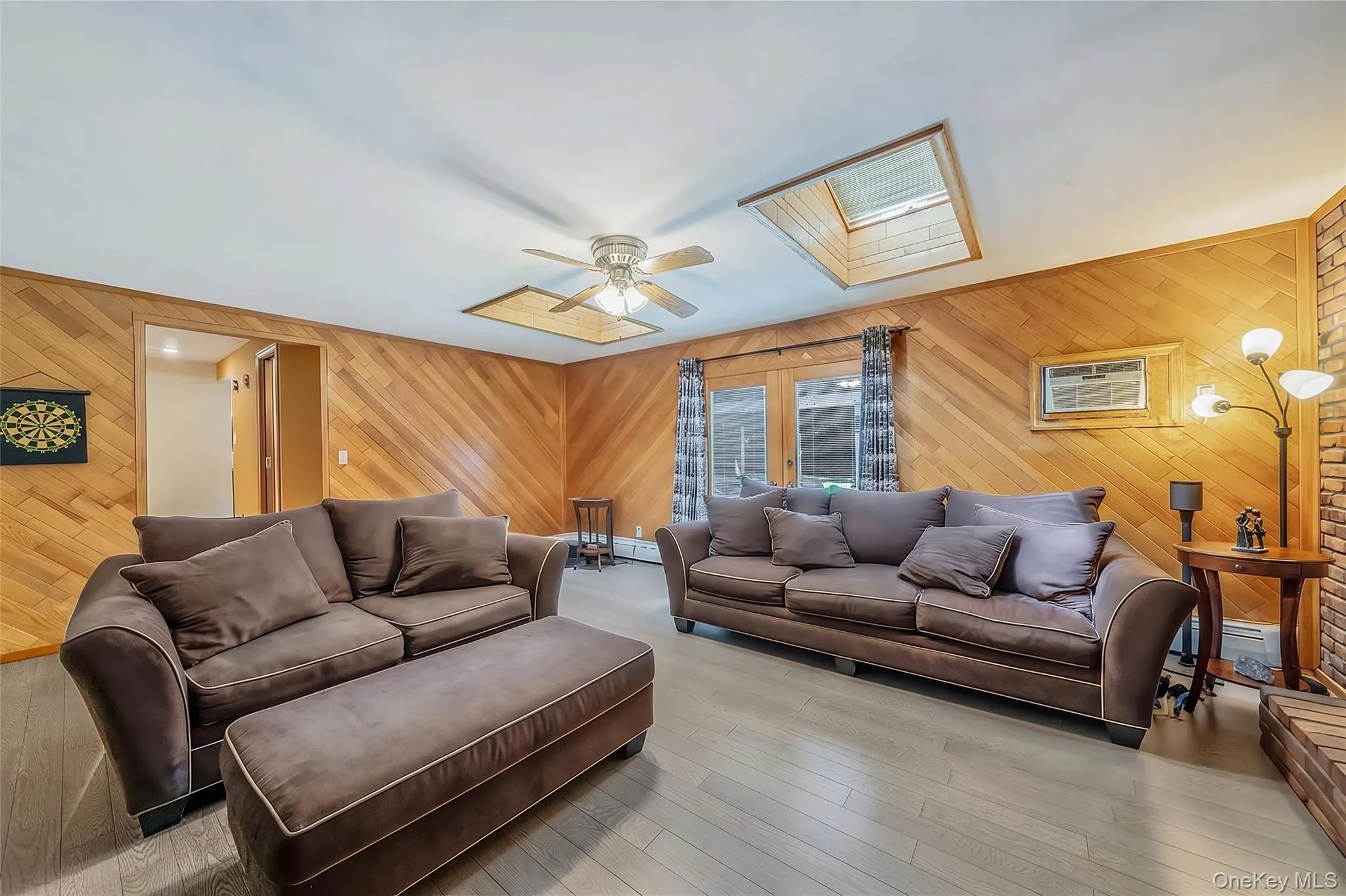 138 Main Avenue, Brookhaven, NY, 4 Bedrooms Bedrooms, 9 Rooms Rooms,2 BathroomsBathrooms,Residential,For Rent,Main,0,951451 138 Main Avenue, Brookhaven, NY, 4 Bedrooms Bedrooms, 9 Rooms Rooms,2 BathroomsBathrooms,Residential,For Rent,Main,0,951451