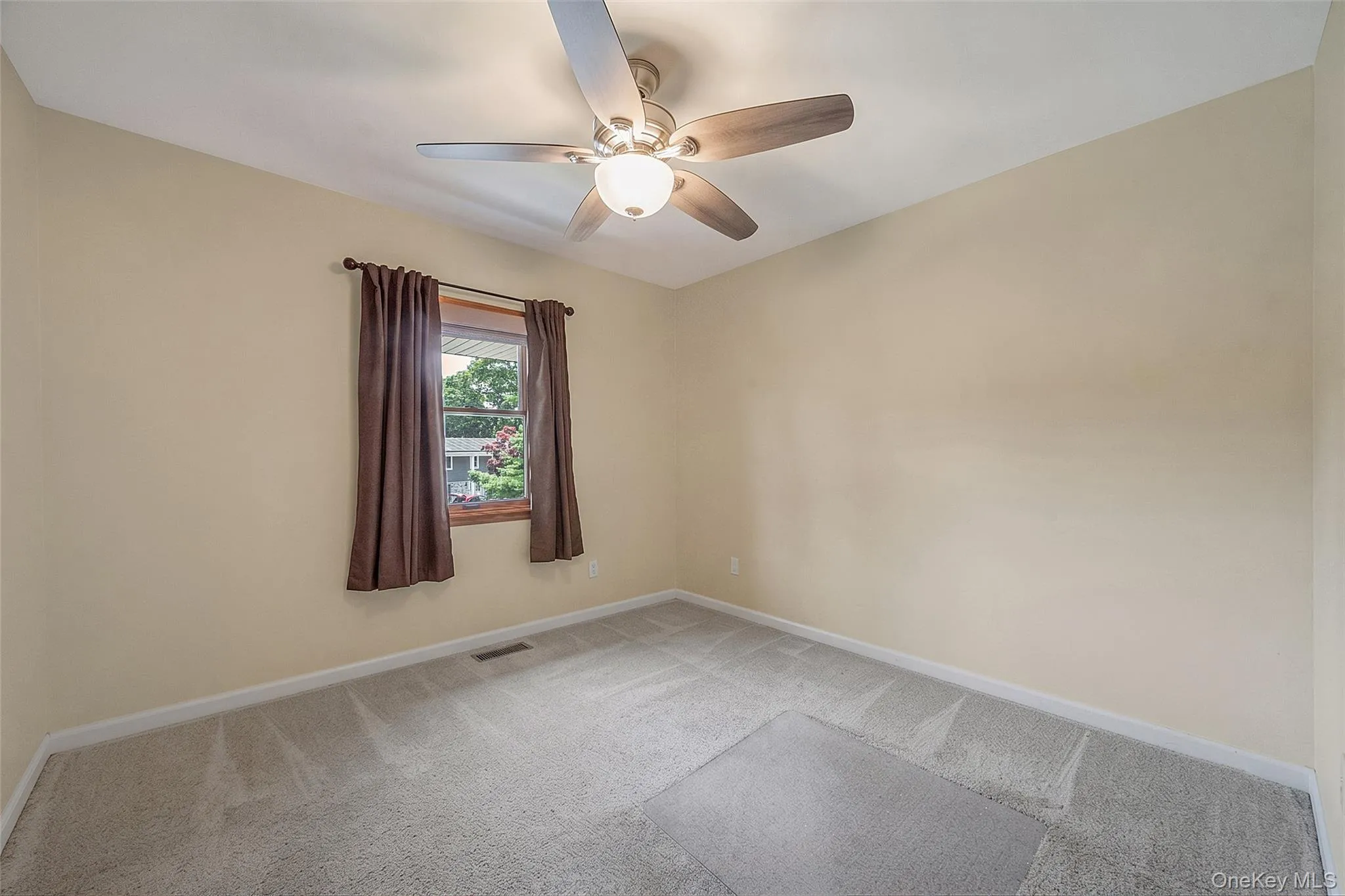 138 Main Avenue, Brookhaven, NY, 4 Bedrooms Bedrooms, 9 Rooms Rooms,2 BathroomsBathrooms,Residential,For Rent,Main,0,951451 138 Main Avenue, Brookhaven, NY, 4 Bedrooms Bedrooms, 9 Rooms Rooms,2 BathroomsBathrooms,Residential,For Rent,Main,0,951451