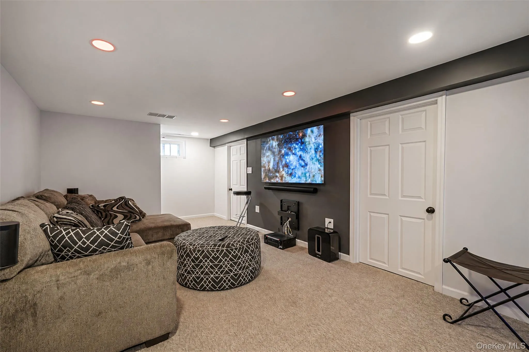 138 Main Avenue, Brookhaven, NY, 4 Bedrooms Bedrooms, 9 Rooms Rooms,2 BathroomsBathrooms,Residential,For Rent,Main,0,951451 138 Main Avenue, Brookhaven, NY, 4 Bedrooms Bedrooms, 9 Rooms Rooms,2 BathroomsBathrooms,Residential,For Rent,Main,0,951451