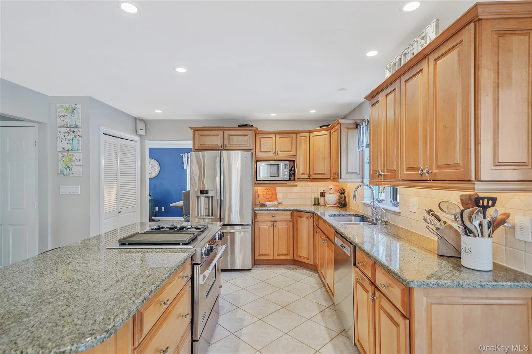 3 Hampton Drive, Brookhaven, NY, 3 Bedrooms Bedrooms, 8 Rooms Rooms,2 BathroomsBathrooms,Residential,For Rent,Hampton,0,951458 3 Hampton Drive, Brookhaven, NY, 3 Bedrooms Bedrooms, 8 Rooms Rooms,2 BathroomsBathrooms,Residential,For Rent,Hampton,0,951458