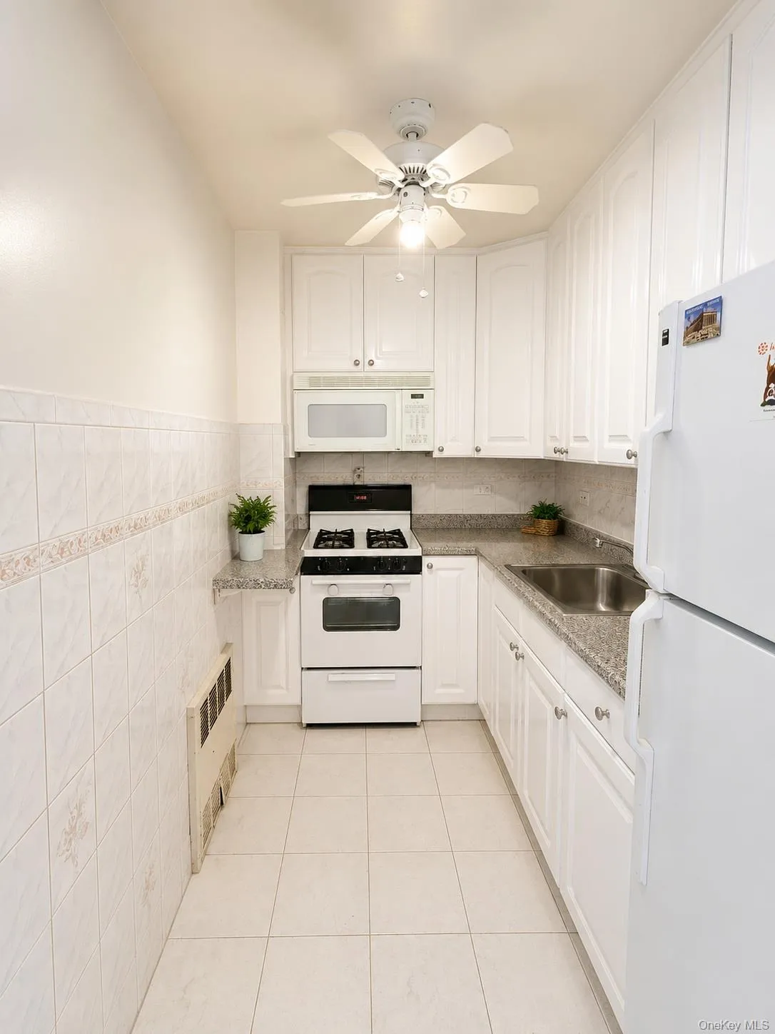 50-15 39th Street, New York, NY, 1 Bedroom Bedrooms, 3 Rooms Rooms,1 BathroomBathrooms,Residential,For Rent,39th,0,951477 50-15 39th Street, New York, NY, 1 Bedroom Bedrooms, 3 Rooms Rooms,1 BathroomBathrooms,Residential,For Rent,39th,0,951477