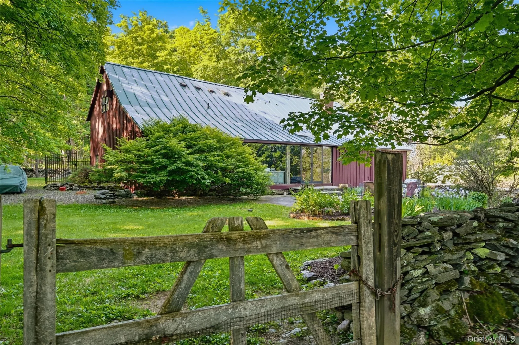 101 Drake Road, Pleasant Valley, NY, 3 Bedrooms Bedrooms, 9 Rooms Rooms,2 BathroomsBathrooms,Residential,For Rent,Drake,0,951502 101 Drake Road, Pleasant Valley, NY, 3 Bedrooms Bedrooms, 9 Rooms Rooms,2 BathroomsBathrooms,Residential,For Rent,Drake,0,951502