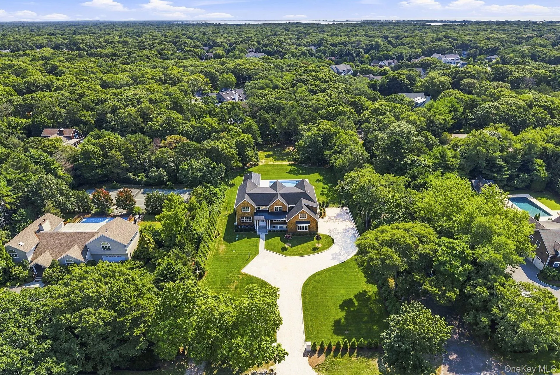 34 Old Main Road, Southampton, New York 11959