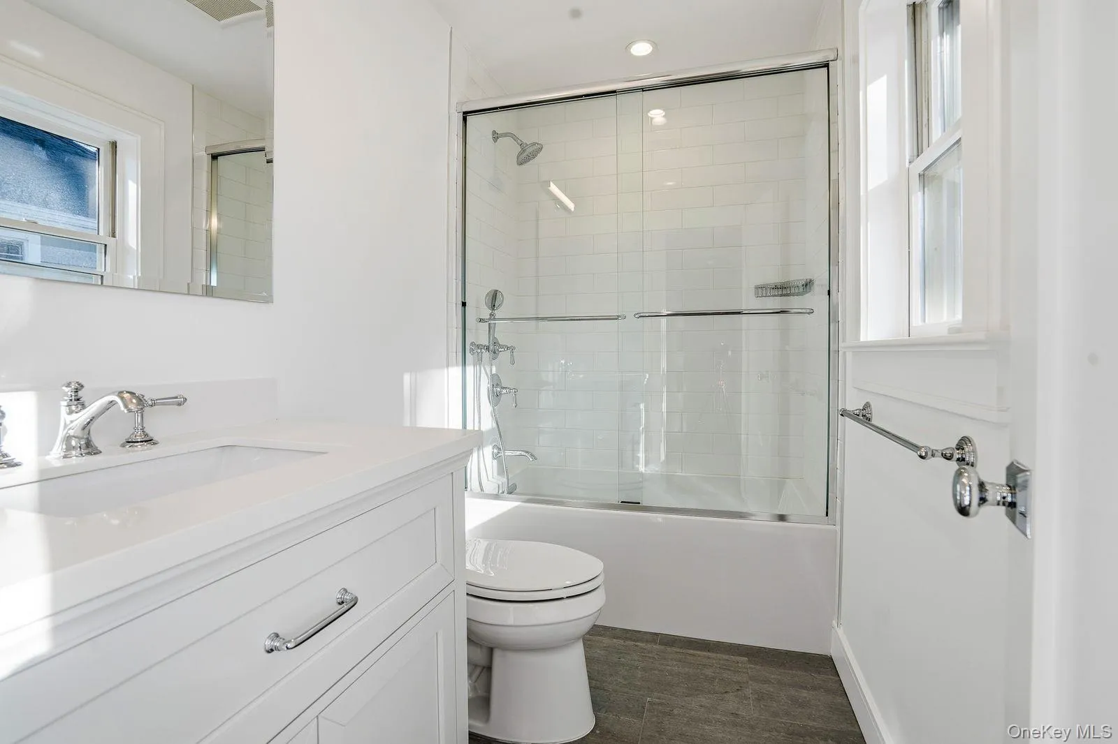 2nd fl Hall Bath 2nd fl Hall Bath
