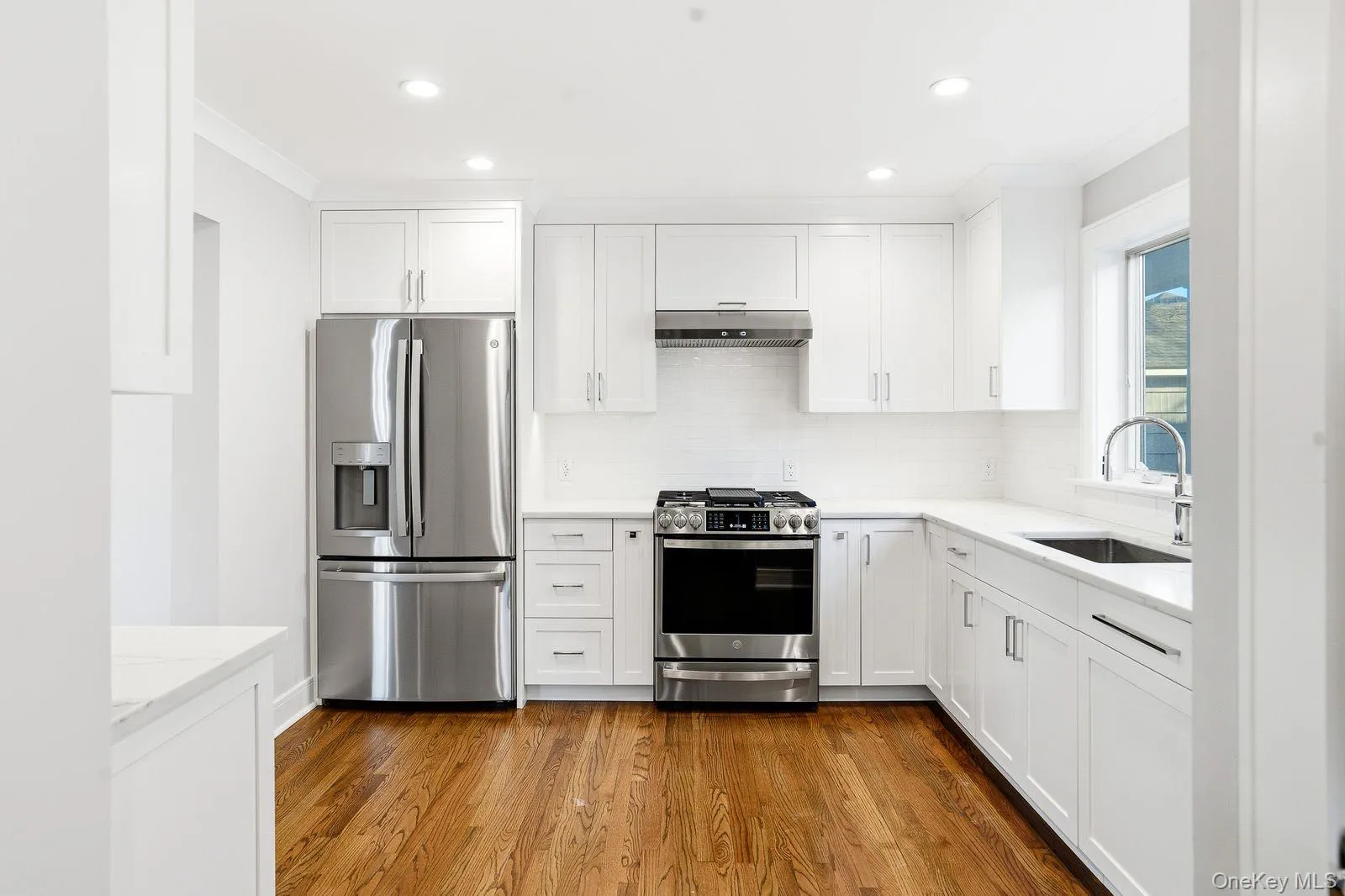 71 Henry Avenue, Harrison, NY, 3 Bedrooms Bedrooms, 7 Rooms Rooms,2 BathroomsBathrooms,Residential Lease,Idx,Henry,0,951557 71 Henry Avenue, Harrison, NY, 3 Bedrooms Bedrooms, 7 Rooms Rooms,2 BathroomsBathrooms,Residential Lease,Idx,Henry,0,951557