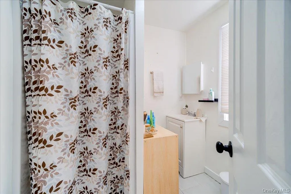 1256 North Avenue, Beacon, NY, 1 Bedroom Bedrooms, 3 Rooms Rooms,1 BathroomBathrooms,Residential Lease,For Rent,North,0,951563 1256 North Avenue, Beacon, NY, 1 Bedroom Bedrooms, 3 Rooms Rooms,1 BathroomBathrooms,Residential Lease,For Rent,North,0,951563