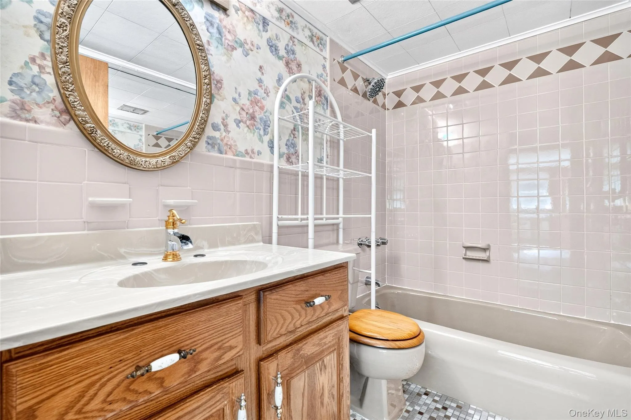 237 Old Church Road, Putnam Valley, NY, 3 Bedrooms Bedrooms, 10 Rooms Rooms,3 BathroomsBathrooms,Residential,For Rent,Old Church,0,951573 237 Old Church Road, Putnam Valley, NY, 3 Bedrooms Bedrooms, 10 Rooms Rooms,3 BathroomsBathrooms,Residential,For Rent,Old Church,0,951573