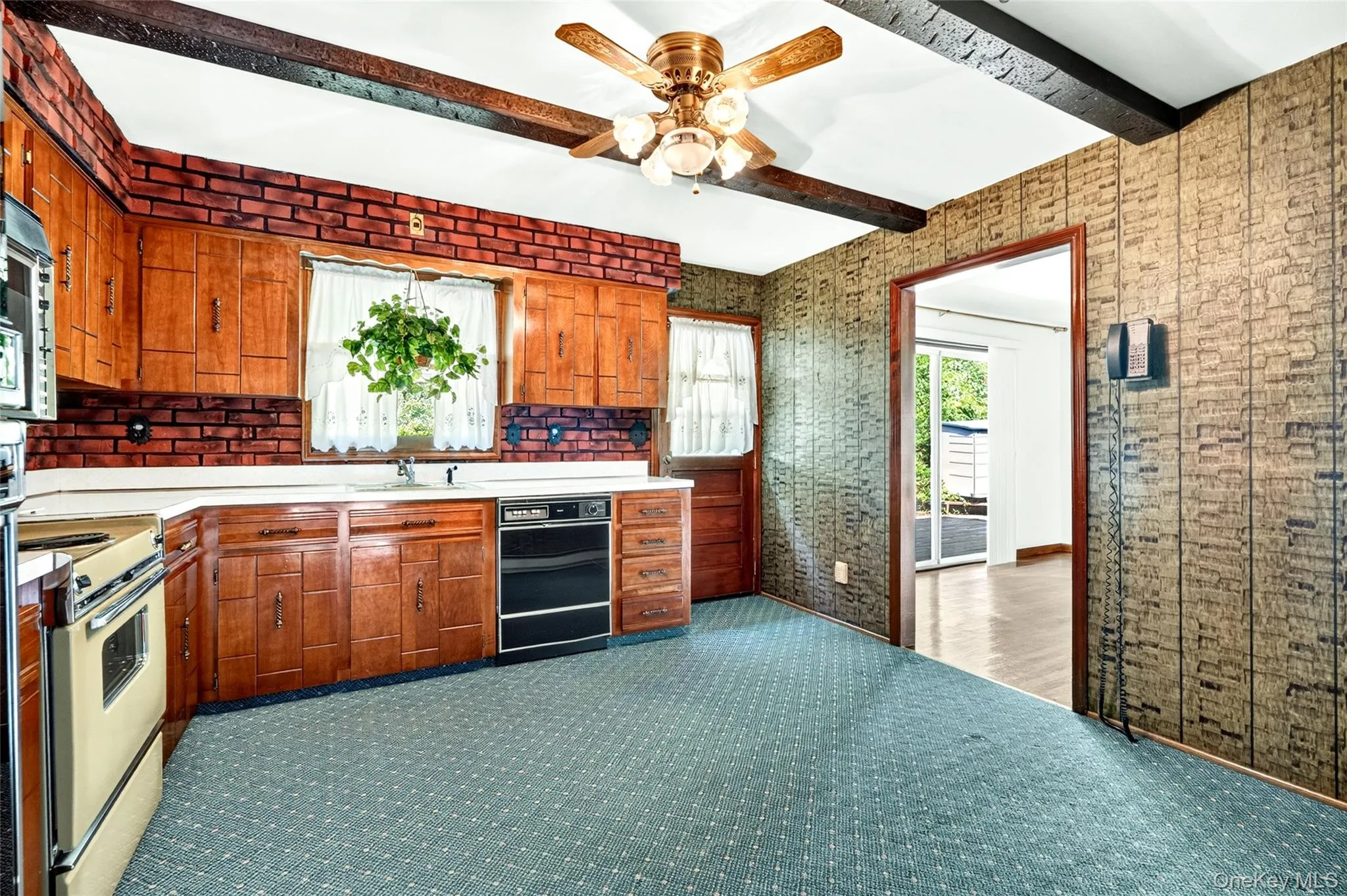 237 Old Church Road, Putnam Valley, NY, 3 Bedrooms Bedrooms, 10 Rooms Rooms,3 BathroomsBathrooms,Residential,For Rent,Old Church,0,951573 237 Old Church Road, Putnam Valley, NY, 3 Bedrooms Bedrooms, 10 Rooms Rooms,3 BathroomsBathrooms,Residential,For Rent,Old Church,0,951573