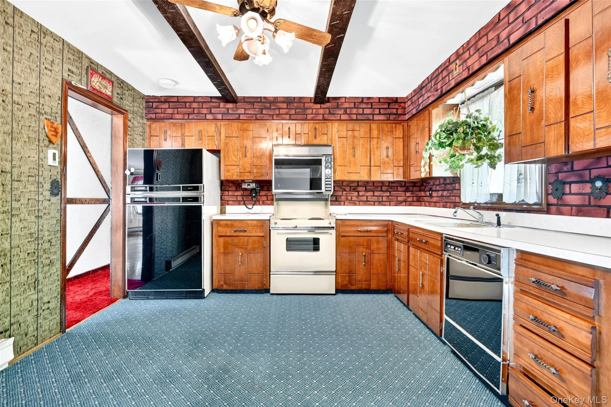 237 Old Church Road, Putnam Valley, NY, 3 Bedrooms Bedrooms, 10 Rooms Rooms,3 BathroomsBathrooms,Residential,For Rent,Old Church,0,951573 237 Old Church Road, Putnam Valley, NY, 3 Bedrooms Bedrooms, 10 Rooms Rooms,3 BathroomsBathrooms,Residential,For Rent,Old Church,0,951573