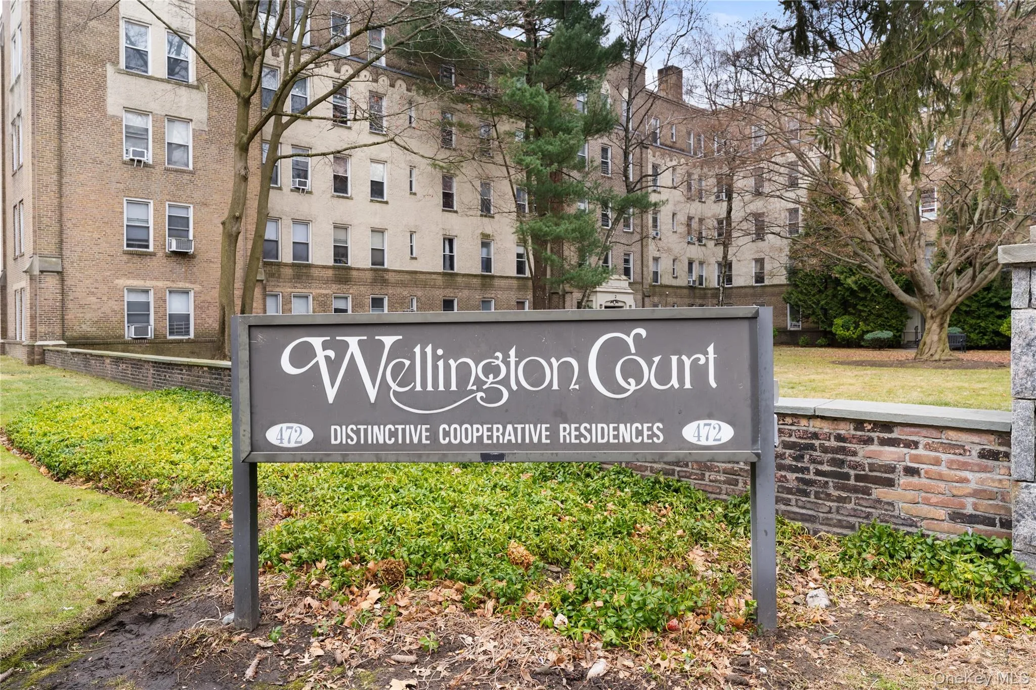 Welcome to Wellington Court! Welcome to Wellington Court!