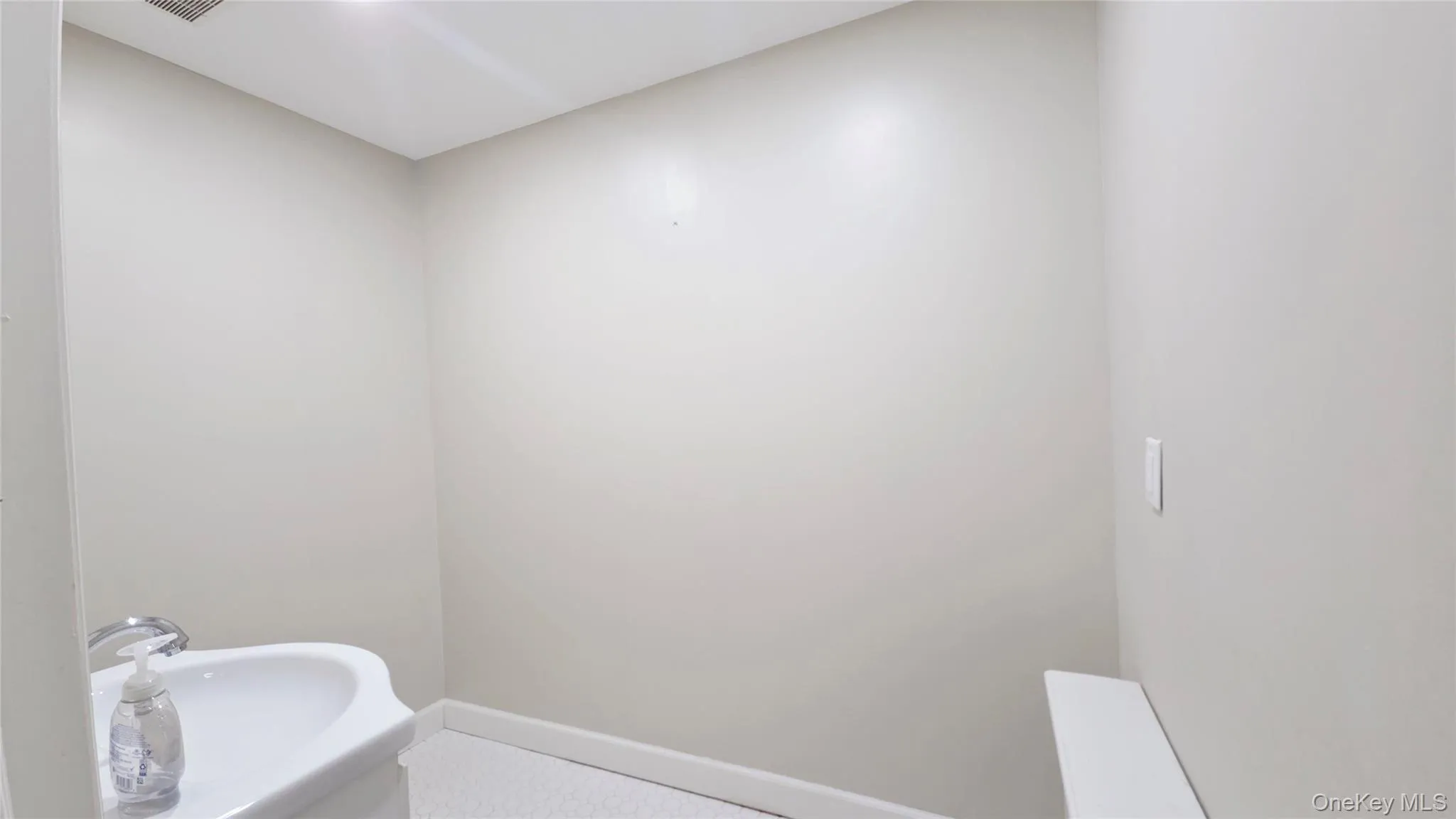 62 Waller Avenue, White Plains, NY, ,Commercial Lease,For Rent,Waller,0,951613 62 Waller Avenue, White Plains, NY, ,Commercial Lease,For Rent,Waller,0,951613