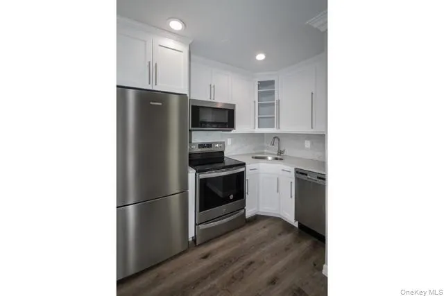105 Overton Avenue, Islip, NY, 3 Rooms Rooms,1 BathroomBathrooms,Residential Lease,Idx,Overton,0,951628 105 Overton Avenue, Islip, NY, 3 Rooms Rooms,1 BathroomBathrooms,Residential Lease,Idx,Overton,0,951628