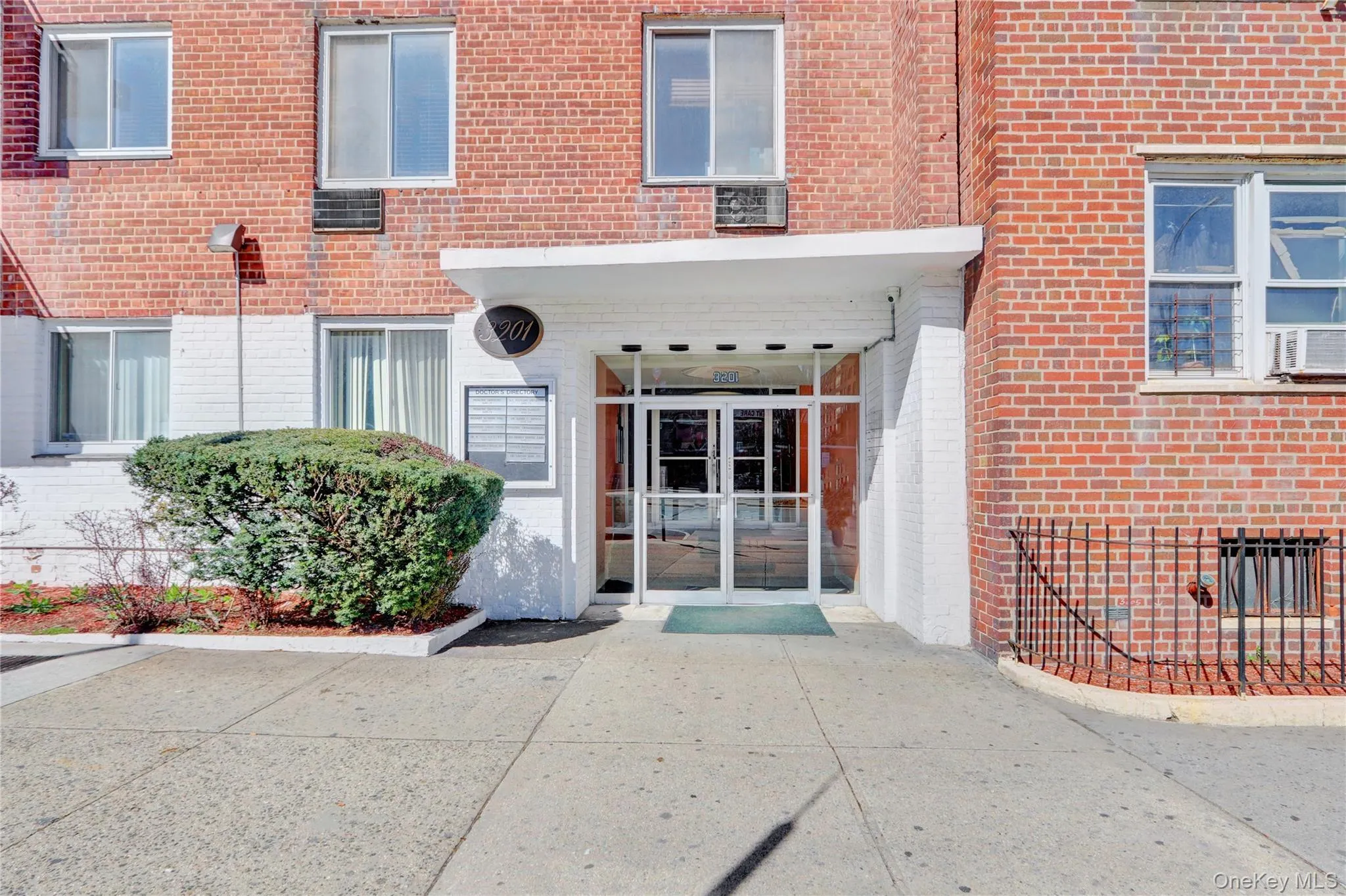3201 Grand Concourse, New York, NY, 1 Bedroom Bedrooms, 3 Rooms Rooms,1 BathroomBathrooms,Residential,For Rent,Grand Concourse,0,951635 3201 Grand Concourse, New York, NY, 1 Bedroom Bedrooms, 3 Rooms Rooms,1 BathroomBathrooms,Residential,For Rent,Grand Concourse,0,951635