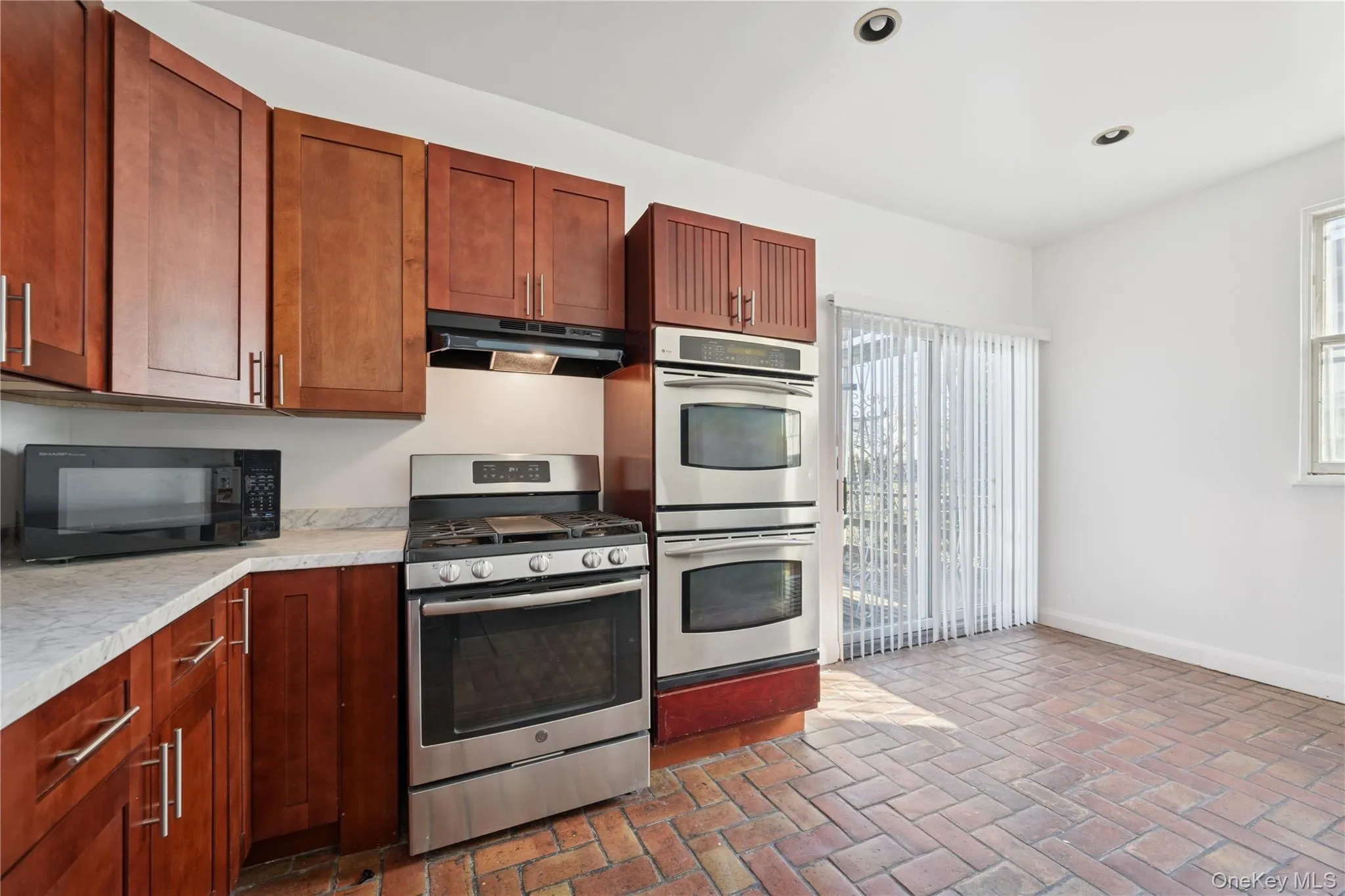 84-21 120 Street, New York, NY, 5 Bedrooms Bedrooms, 8 Rooms Rooms,2 BathroomsBathrooms,Residential Lease,Idx,120,0,951644 84-21 120 Street, New York, NY, 5 Bedrooms Bedrooms, 8 Rooms Rooms,2 BathroomsBathrooms,Residential Lease,Idx,120,0,951644