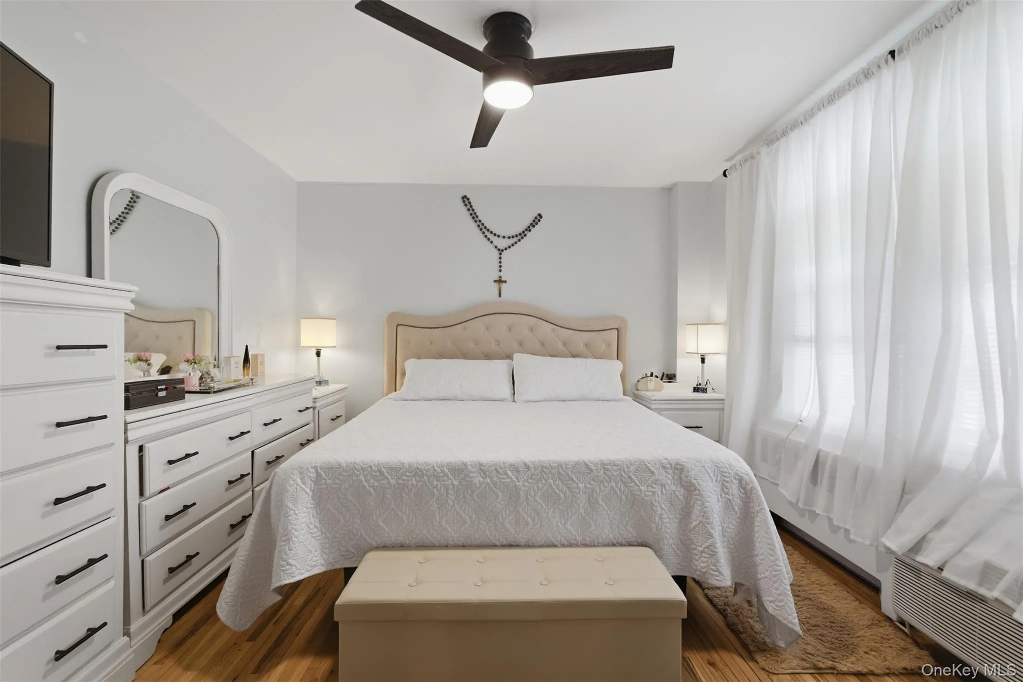 25 Trinity Place, New Rochelle, NY, 1 Bedroom Bedrooms, 3 Rooms Rooms,1 BathroomBathrooms,Residential,For Rent,Trinity Place,0,951650 25 Trinity Place, New Rochelle, NY, 1 Bedroom Bedrooms, 3 Rooms Rooms,1 BathroomBathrooms,Residential,For Rent,Trinity Place,0,951650
