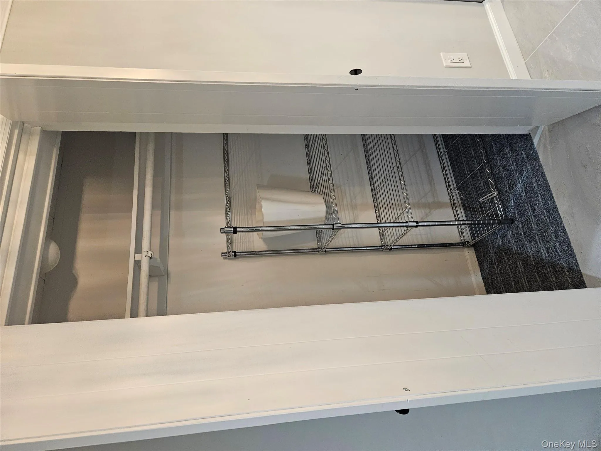 43 hartman hill Road, Huntington, NY, 1 Bedroom Bedrooms, 4 Rooms Rooms,1 BathroomBathrooms,Residential Lease,Idx,hartman hill,0,951691 43 hartman hill Road, Huntington, NY, 1 Bedroom Bedrooms, 4 Rooms Rooms,1 BathroomBathrooms,Residential Lease,Idx,hartman hill,0,951691