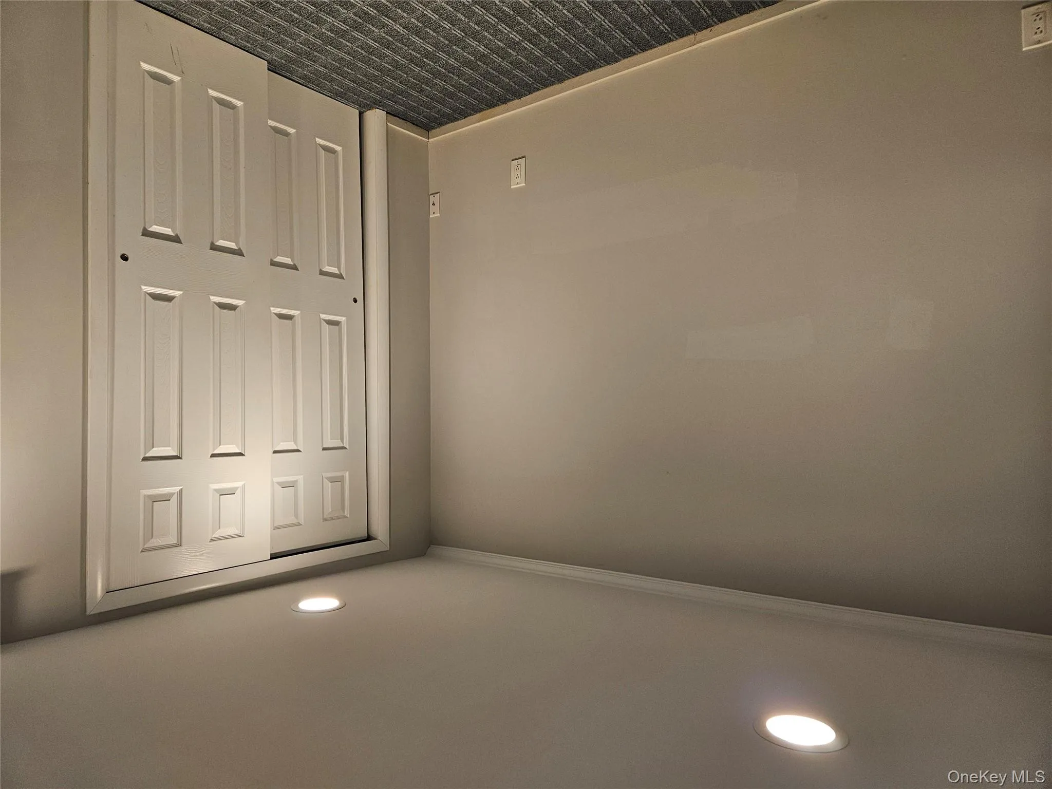 43 hartman hill Road, Huntington, NY, 1 Bedroom Bedrooms, 4 Rooms Rooms,1 BathroomBathrooms,Residential Lease,Idx,hartman hill,0,951691 43 hartman hill Road, Huntington, NY, 1 Bedroom Bedrooms, 4 Rooms Rooms,1 BathroomBathrooms,Residential Lease,Idx,hartman hill,0,951691