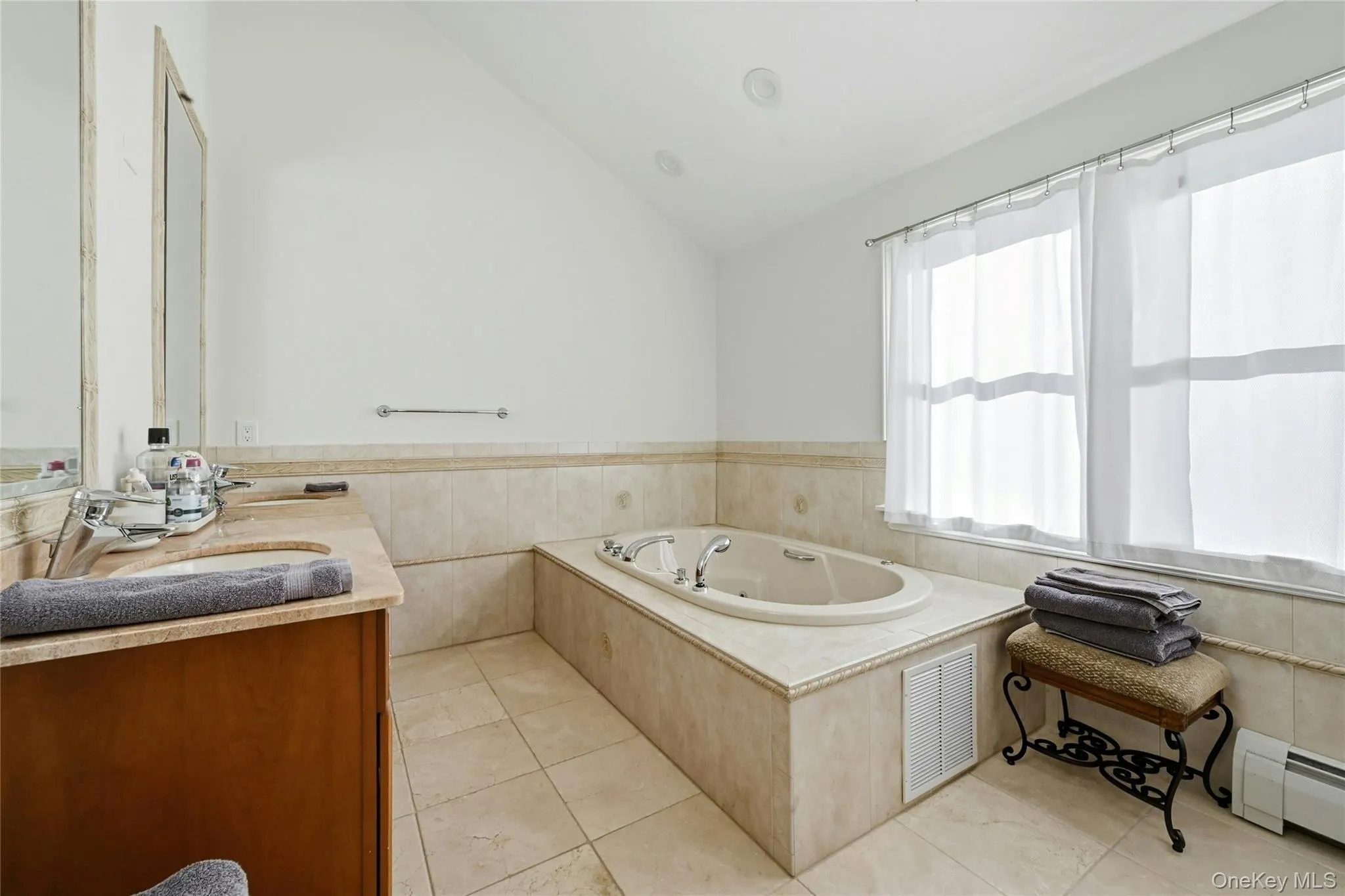60 Water Terrace, Southold, NY, 4 Bedrooms Bedrooms, 10 Rooms Rooms,3 BathroomsBathrooms,Residential Lease,Idx,Water,0,951755 60 Water Terrace, Southold, NY, 4 Bedrooms Bedrooms, 10 Rooms Rooms,3 BathroomsBathrooms,Residential Lease,Idx,Water,0,951755