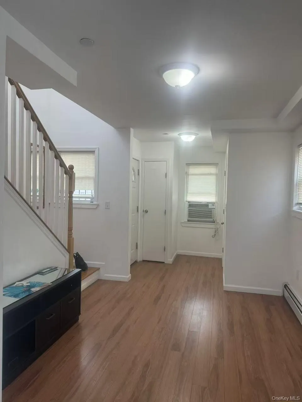 14A Mesereau Court, New York, NY, 2 Bedrooms Bedrooms, 7 Rooms Rooms,1 BathroomBathrooms,Residential,For Rent,Mesereau,0,951766 14A Mesereau Court, New York, NY, 2 Bedrooms Bedrooms, 7 Rooms Rooms,1 BathroomBathrooms,Residential,For Rent,Mesereau,0,951766