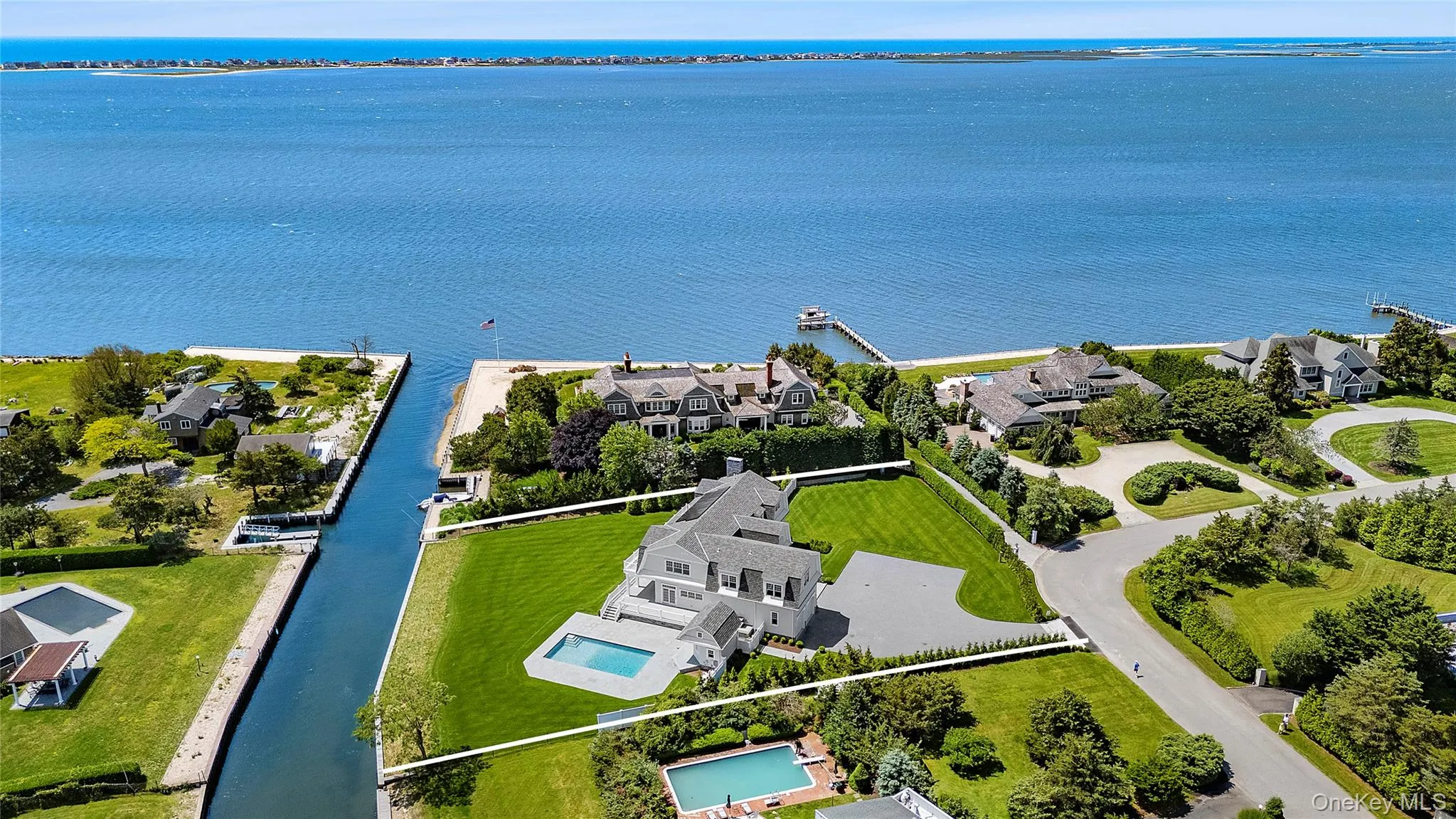 44 Club Lane, Southampton, NY, 5 Bedrooms Bedrooms, 10 Rooms Rooms,5 BathroomsBathrooms,Residential,For Rent,Club,0,951785 44 Club Lane, Southampton, NY, 5 Bedrooms Bedrooms, 10 Rooms Rooms,5 BathroomsBathrooms,Residential,For Rent,Club,0,951785