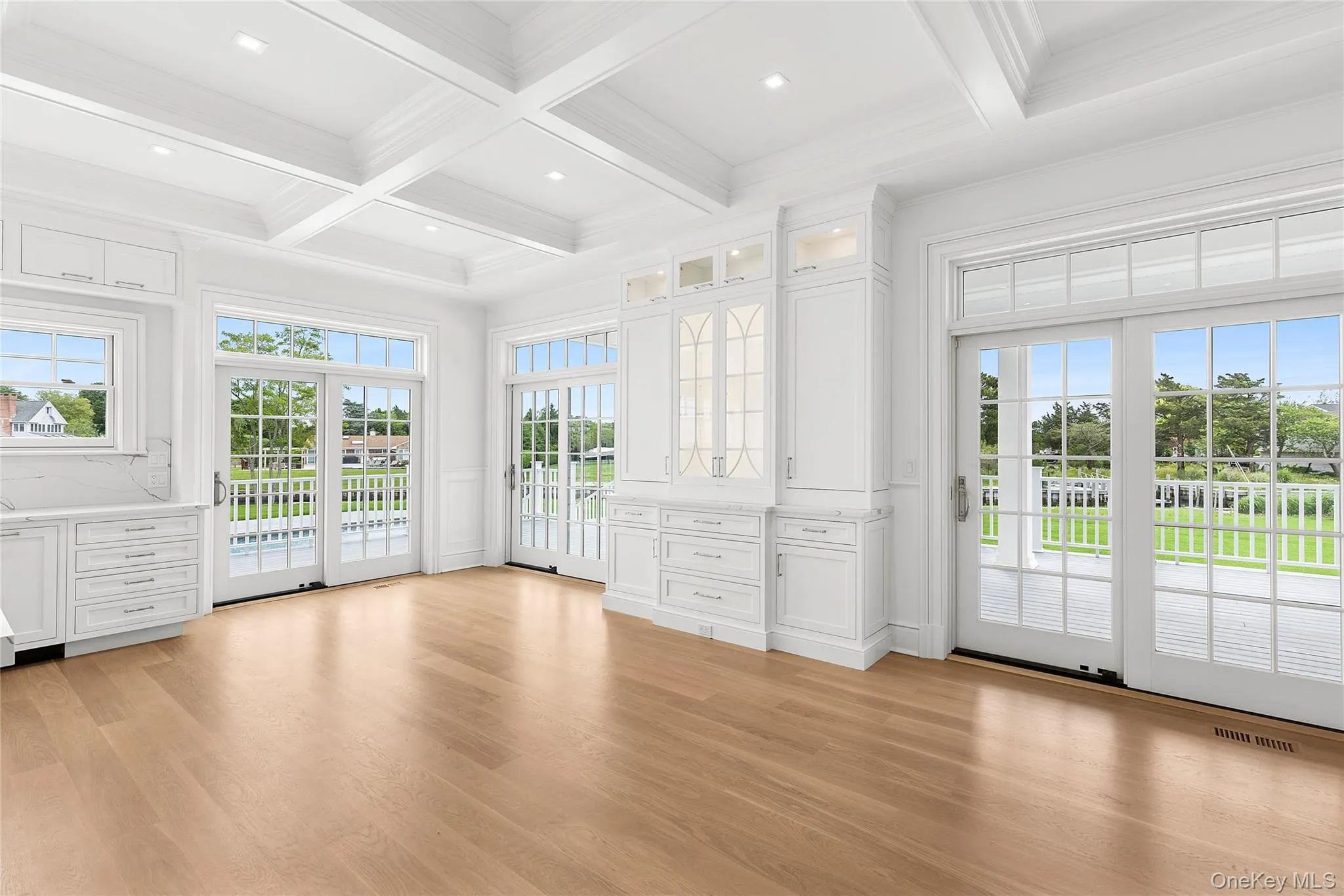 44 Club Lane, Southampton, NY, 5 Bedrooms Bedrooms, 10 Rooms Rooms,5 BathroomsBathrooms,Residential,For Rent,Club,0,951785 44 Club Lane, Southampton, NY, 5 Bedrooms Bedrooms, 10 Rooms Rooms,5 BathroomsBathrooms,Residential,For Rent,Club,0,951785