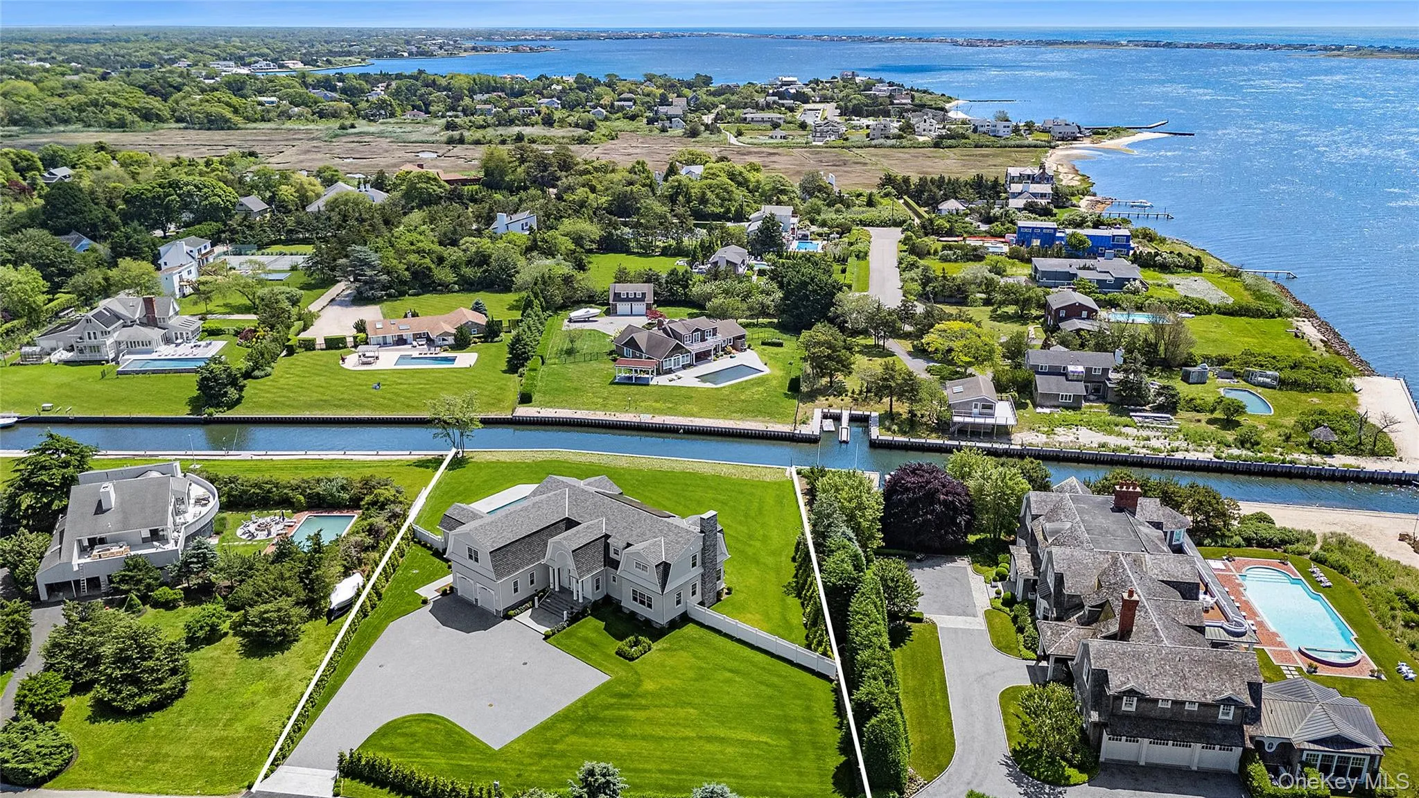 44 Club Lane, Southampton, NY, 5 Bedrooms Bedrooms, 10 Rooms Rooms,5 BathroomsBathrooms,Residential,For Rent,Club,0,951785 44 Club Lane, Southampton, NY, 5 Bedrooms Bedrooms, 10 Rooms Rooms,5 BathroomsBathrooms,Residential,For Rent,Club,0,951785