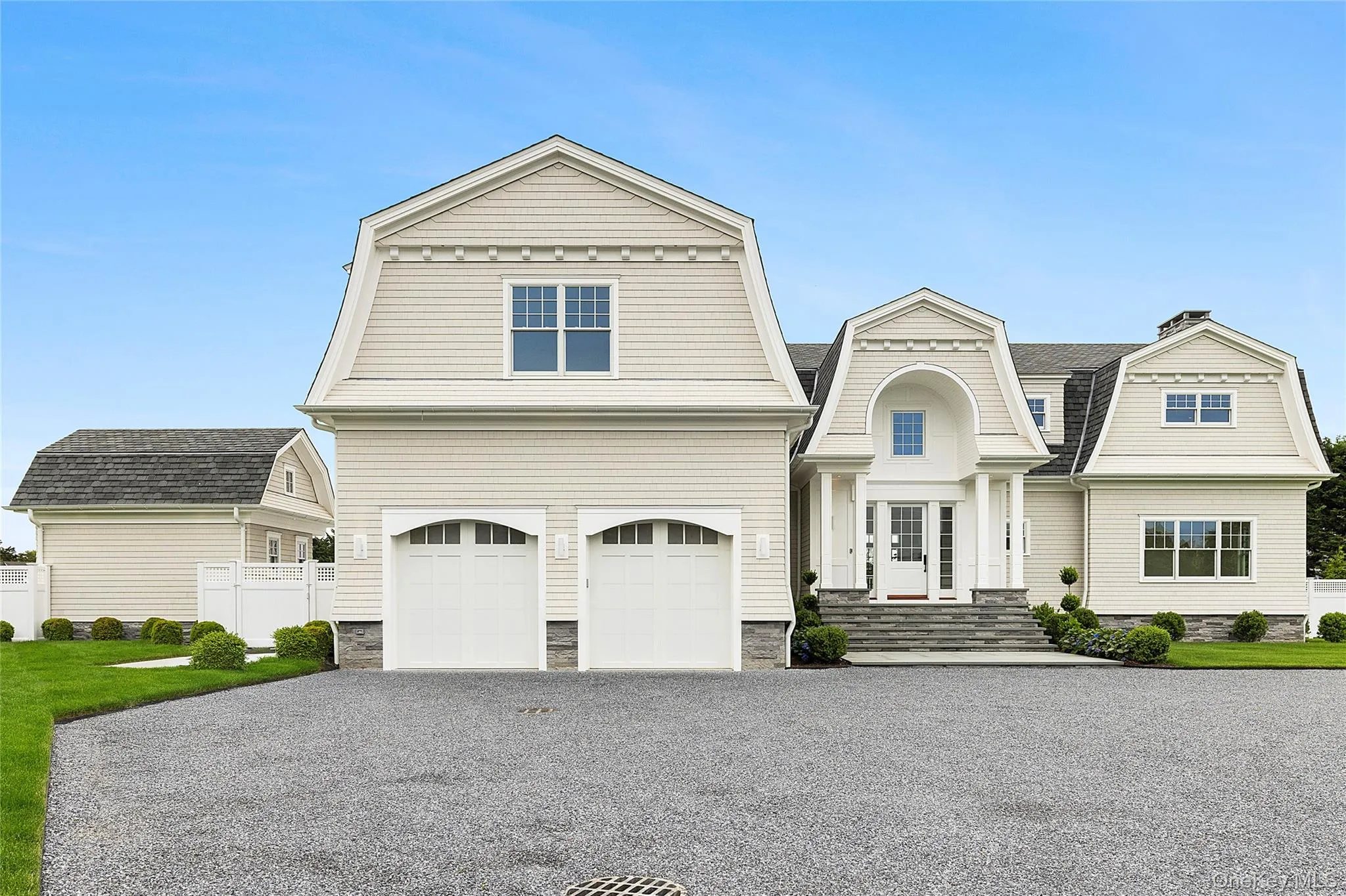 44 Club Lane, Southampton, NY, 5 Bedrooms Bedrooms, 10 Rooms Rooms,5 BathroomsBathrooms,Residential,For Rent,Club,0,951785 44 Club Lane, Southampton, NY, 5 Bedrooms Bedrooms, 10 Rooms Rooms,5 BathroomsBathrooms,Residential,For Rent,Club,0,951785