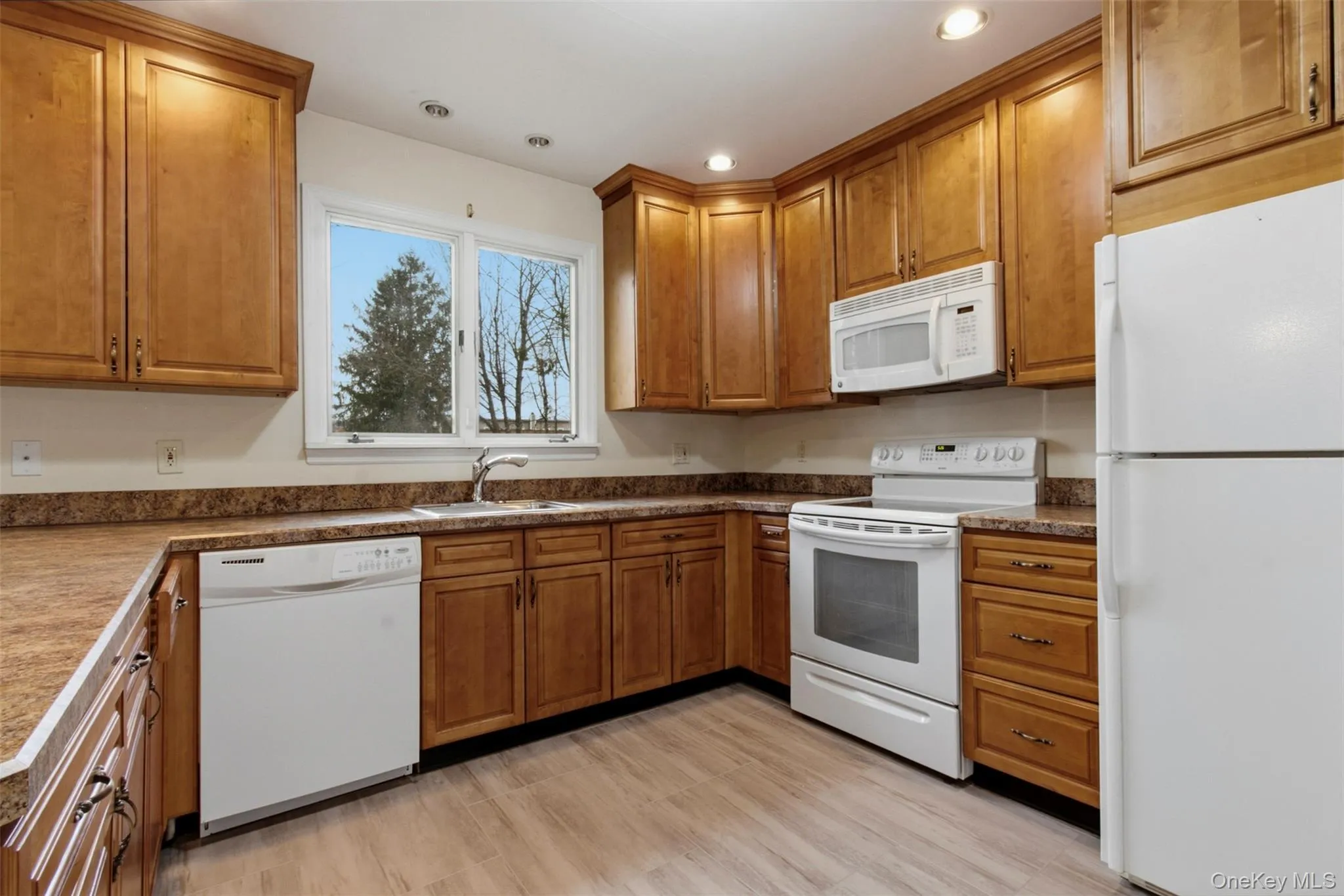 1751 Route 6, Carmel, NY, 3 Bedrooms Bedrooms, 6 Rooms Rooms,1 BathroomBathrooms,Residential Lease,For Rent,Route 6,0,951812 1751 Route 6, Carmel, NY, 3 Bedrooms Bedrooms, 6 Rooms Rooms,1 BathroomBathrooms,Residential Lease,For Rent,Route 6,0,951812