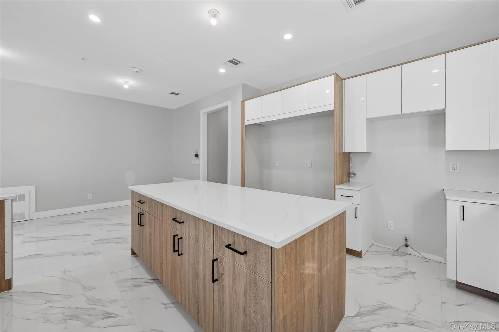 35 Cole Avenue, Ramapo, NY, 7 Bedrooms Bedrooms, 13 Rooms Rooms,4 BathroomsBathrooms,Residential Sale,For Rent,Cole,0,951821 35 Cole Avenue, Ramapo, NY, 7 Bedrooms Bedrooms, 13 Rooms Rooms,4 BathroomsBathrooms,Residential Sale,For Rent,Cole,0,951821