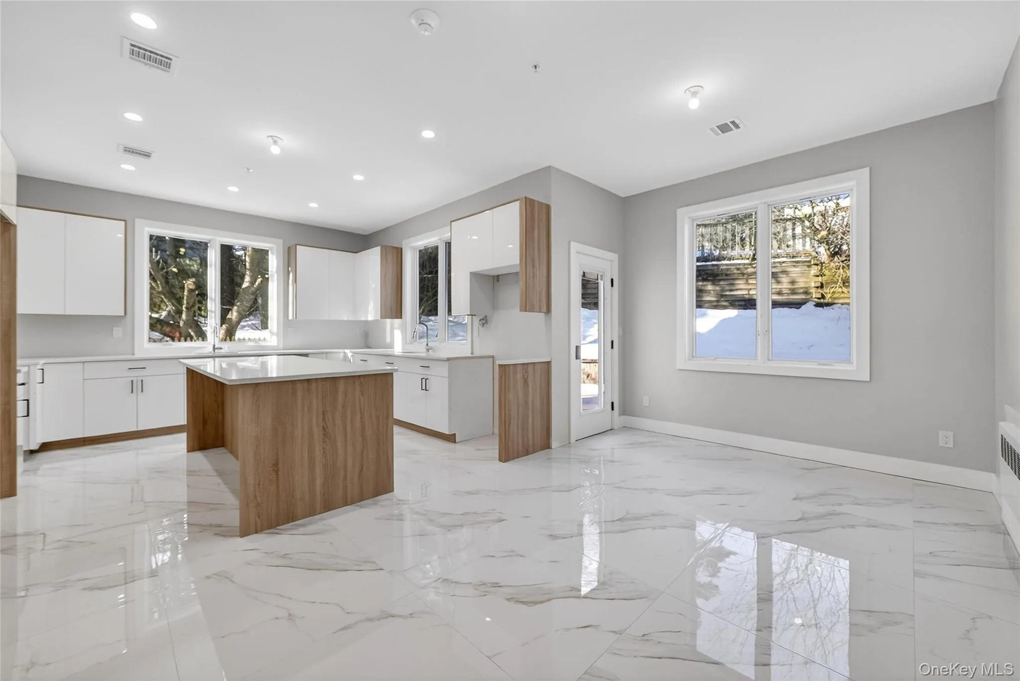 35 Cole Avenue, Ramapo, NY, 7 Bedrooms Bedrooms, 13 Rooms Rooms,4 BathroomsBathrooms,Residential Sale,For Rent,Cole,0,951821 35 Cole Avenue, Ramapo, NY, 7 Bedrooms Bedrooms, 13 Rooms Rooms,4 BathroomsBathrooms,Residential Sale,For Rent,Cole,0,951821