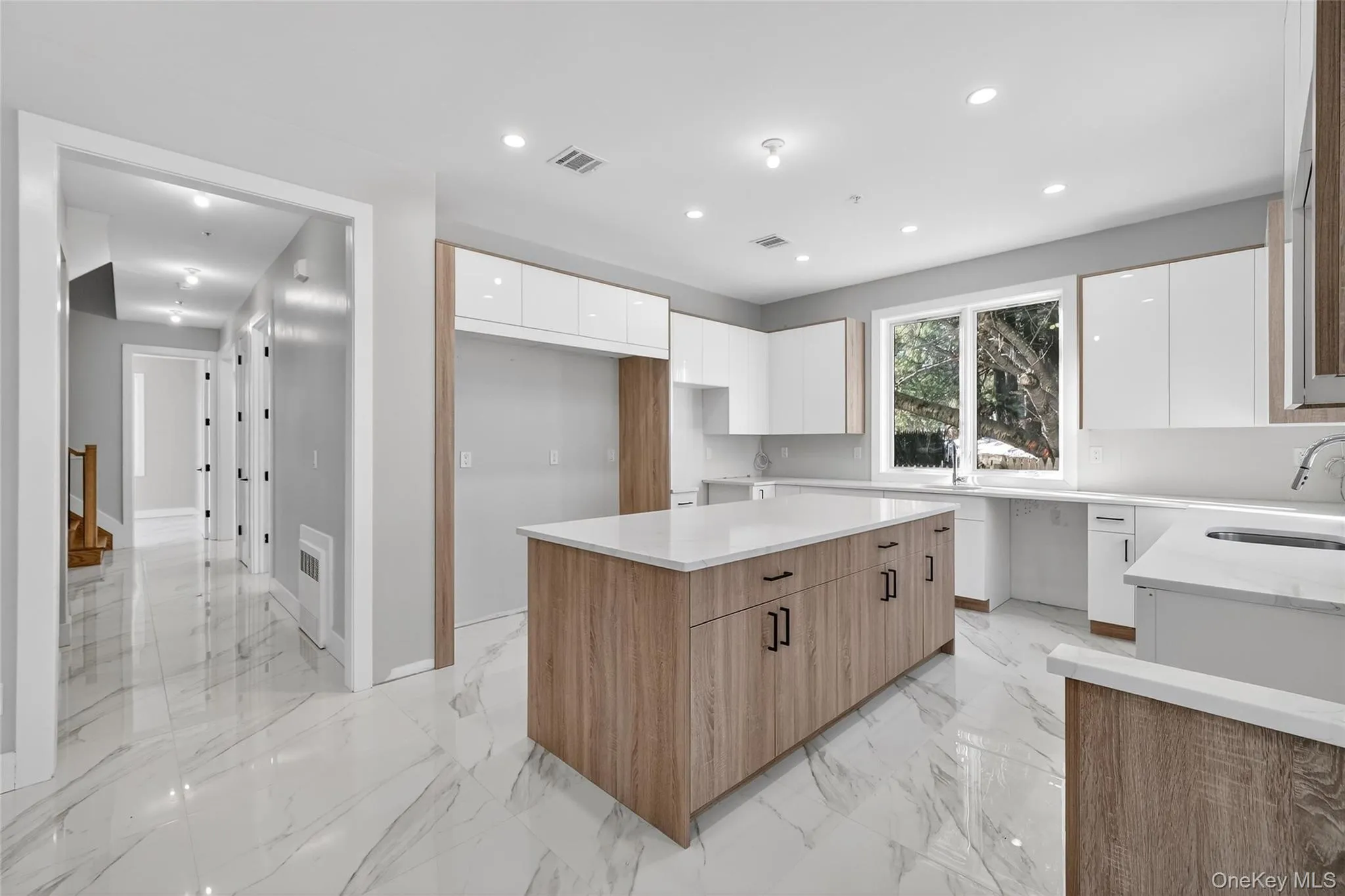 35 Cole Avenue, Ramapo, NY, 7 Bedrooms Bedrooms, 13 Rooms Rooms,4 BathroomsBathrooms,Residential Sale,For Rent,Cole,0,951821 35 Cole Avenue, Ramapo, NY, 7 Bedrooms Bedrooms, 13 Rooms Rooms,4 BathroomsBathrooms,Residential Sale,For Rent,Cole,0,951821