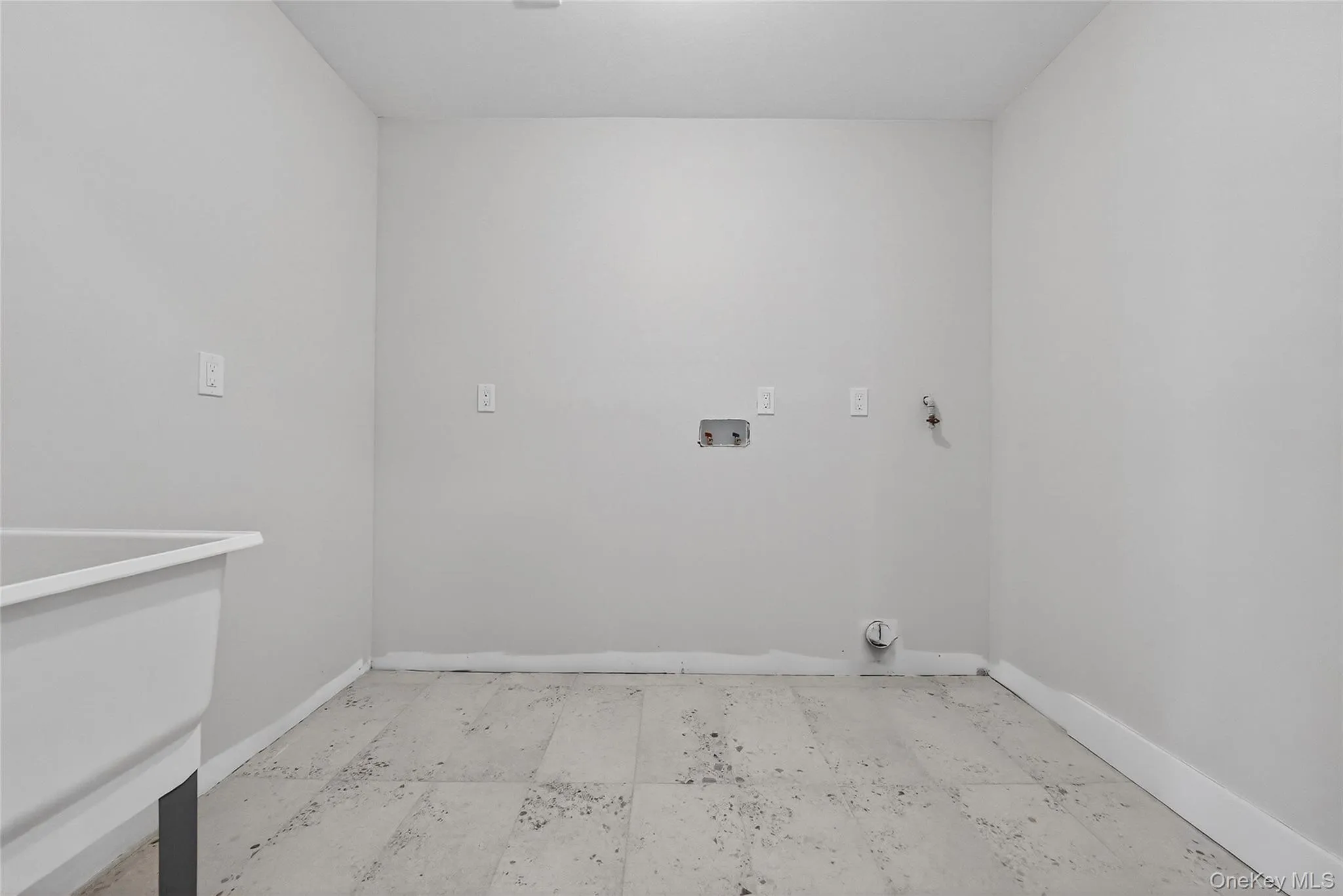 35 Cole Avenue, Ramapo, NY, 7 Bedrooms Bedrooms, 13 Rooms Rooms,4 BathroomsBathrooms,Residential Sale,For Rent,Cole,0,951821 35 Cole Avenue, Ramapo, NY, 7 Bedrooms Bedrooms, 13 Rooms Rooms,4 BathroomsBathrooms,Residential Sale,For Rent,Cole,0,951821