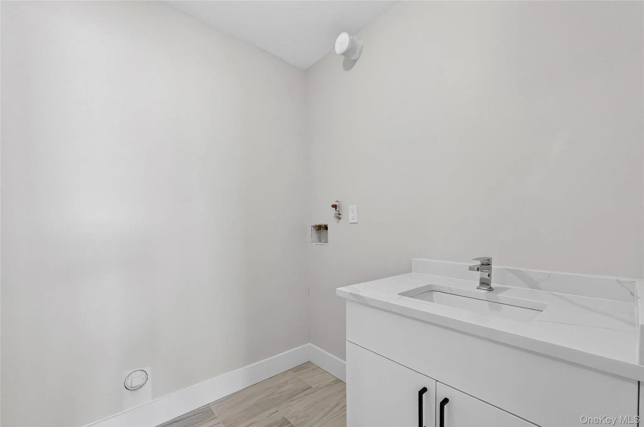 35 Cole Avenue, Ramapo, NY, 7 Bedrooms Bedrooms, 13 Rooms Rooms,4 BathroomsBathrooms,Residential Sale,For Rent,Cole,0,951821 35 Cole Avenue, Ramapo, NY, 7 Bedrooms Bedrooms, 13 Rooms Rooms,4 BathroomsBathrooms,Residential Sale,For Rent,Cole,0,951821