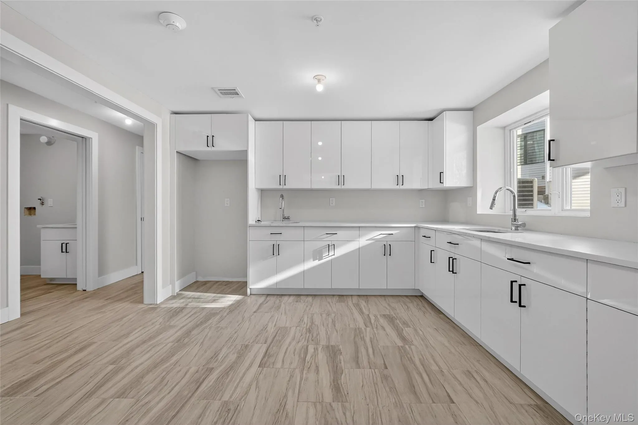35 Cole Avenue, Ramapo, NY, 7 Bedrooms Bedrooms, 13 Rooms Rooms,4 BathroomsBathrooms,Residential Sale,For Rent,Cole,0,951821 35 Cole Avenue, Ramapo, NY, 7 Bedrooms Bedrooms, 13 Rooms Rooms,4 BathroomsBathrooms,Residential Sale,For Rent,Cole,0,951821