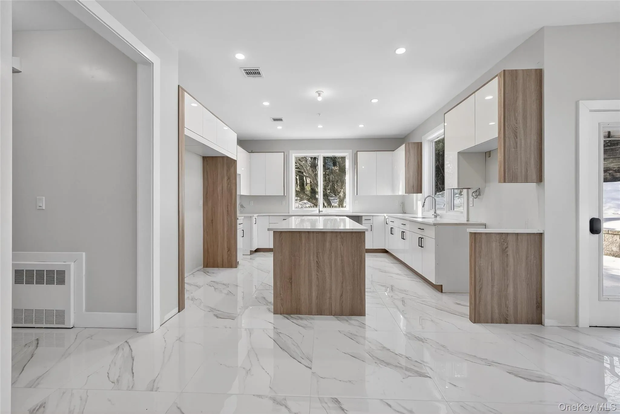 35 Cole Avenue, Ramapo, NY, 7 Bedrooms Bedrooms, 13 Rooms Rooms,4 BathroomsBathrooms,Residential Sale,For Rent,Cole,0,951821 35 Cole Avenue, Ramapo, NY, 7 Bedrooms Bedrooms, 13 Rooms Rooms,4 BathroomsBathrooms,Residential Sale,For Rent,Cole,0,951821