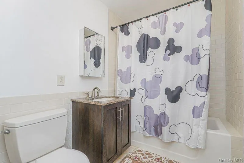 second bedroom en-suite bathroom second bedroom en-suite bathroom