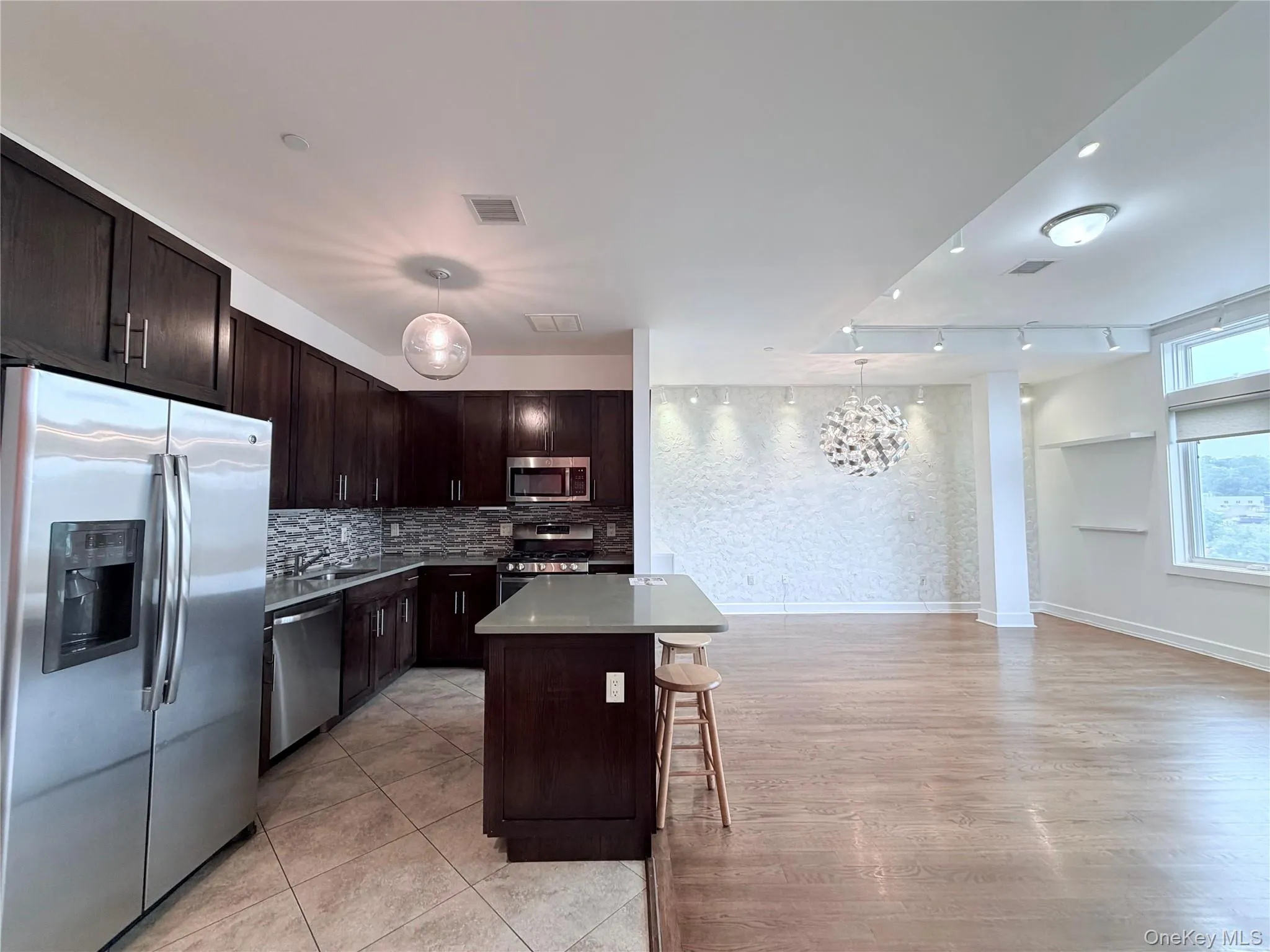90 Bay Street Landing, New York, NY, 2 Bedrooms Bedrooms, 5 Rooms Rooms,2 BathroomsBathrooms,Residential,For Rent,Bay Street Landing,0,951827 90 Bay Street Landing, New York, NY, 2 Bedrooms Bedrooms, 5 Rooms Rooms,2 BathroomsBathrooms,Residential,For Rent,Bay Street Landing,0,951827