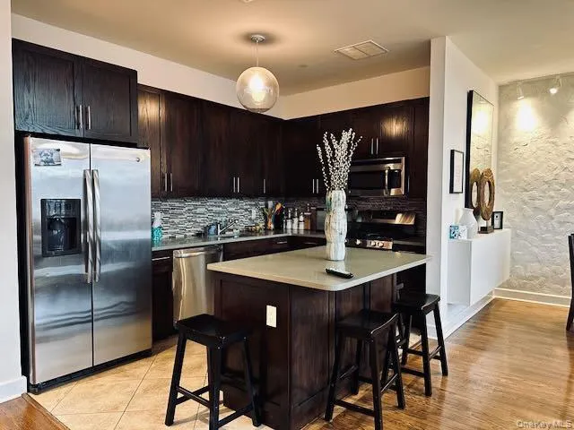 90 Bay Street Landing, New York, NY, 2 Bedrooms Bedrooms, 5 Rooms Rooms,2 BathroomsBathrooms,Residential,For Rent,Bay Street Landing,0,951827 90 Bay Street Landing, New York, NY, 2 Bedrooms Bedrooms, 5 Rooms Rooms,2 BathroomsBathrooms,Residential,For Rent,Bay Street Landing,0,951827