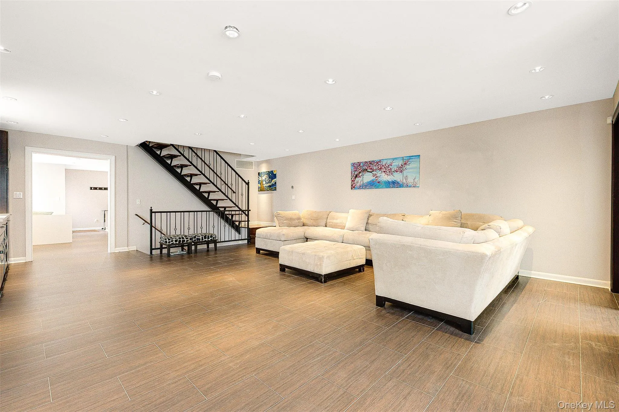 58-10 83rd Place, New York, NY, 5 Bedrooms Bedrooms, 12 Rooms Rooms,4 BathroomsBathrooms,Residential,For Rent,83rd,0,951848 58-10 83rd Place, New York, NY, 5 Bedrooms Bedrooms, 12 Rooms Rooms,4 BathroomsBathrooms,Residential,For Rent,83rd,0,951848