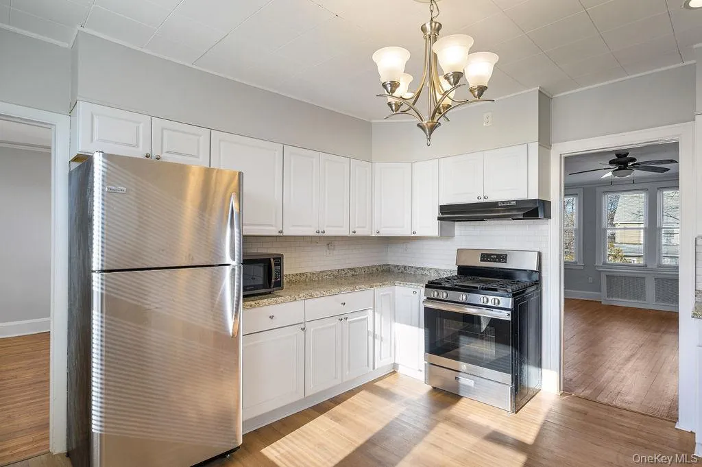 135 Webster Avenue, Harrison, NY, 2 Bedrooms Bedrooms, 6 Rooms Rooms,1 BathroomBathrooms,Residential Lease,Idx,Webster,0,951854 135 Webster Avenue, Harrison, NY, 2 Bedrooms Bedrooms, 6 Rooms Rooms,1 BathroomBathrooms,Residential Lease,Idx,Webster,0,951854