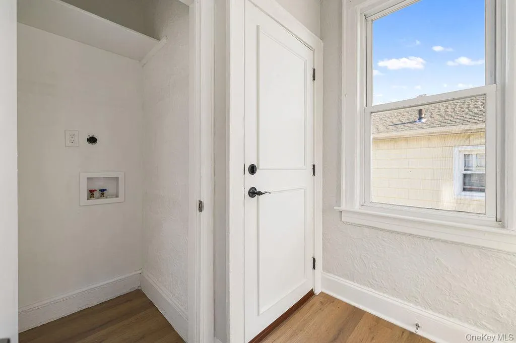 Washer/Dryer hook up closet in entry Washer/Dryer hook up closet in entry