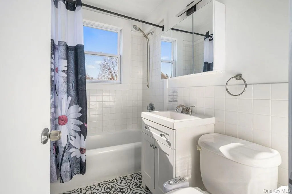 135 Webster Avenue, Harrison, NY, 2 Bedrooms Bedrooms, 6 Rooms Rooms,1 BathroomBathrooms,Residential Lease,Idx,Webster,0,951854 135 Webster Avenue, Harrison, NY, 2 Bedrooms Bedrooms, 6 Rooms Rooms,1 BathroomBathrooms,Residential Lease,Idx,Webster,0,951854