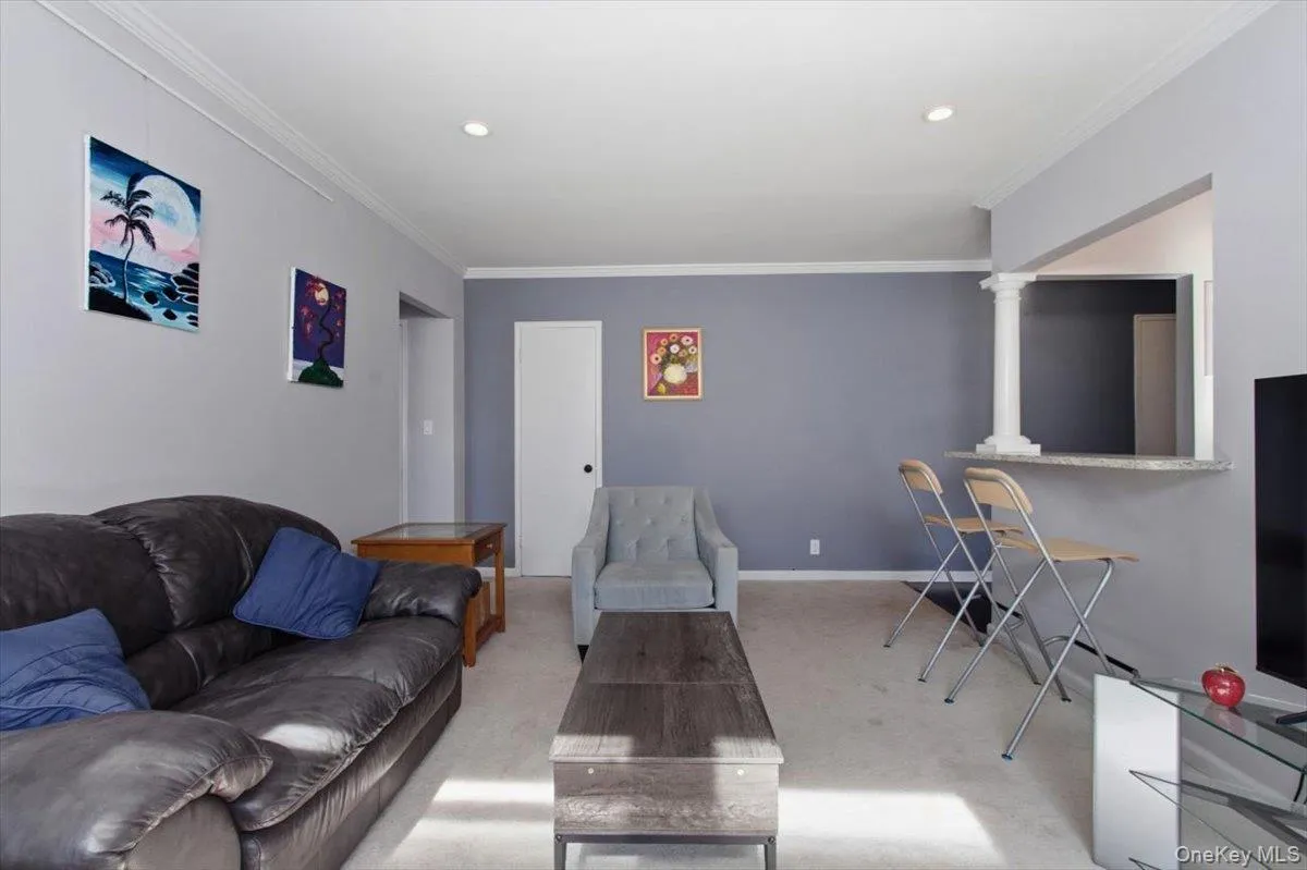 15 Bryant Crescent, White Plains, NY, 1 Bedroom Bedrooms, 4 Rooms Rooms,1 BathroomBathrooms,Residential Sale,For Rent,Bryant,0,951855 15 Bryant Crescent, White Plains, NY, 1 Bedroom Bedrooms, 4 Rooms Rooms,1 BathroomBathrooms,Residential Sale,For Rent,Bryant,0,951855